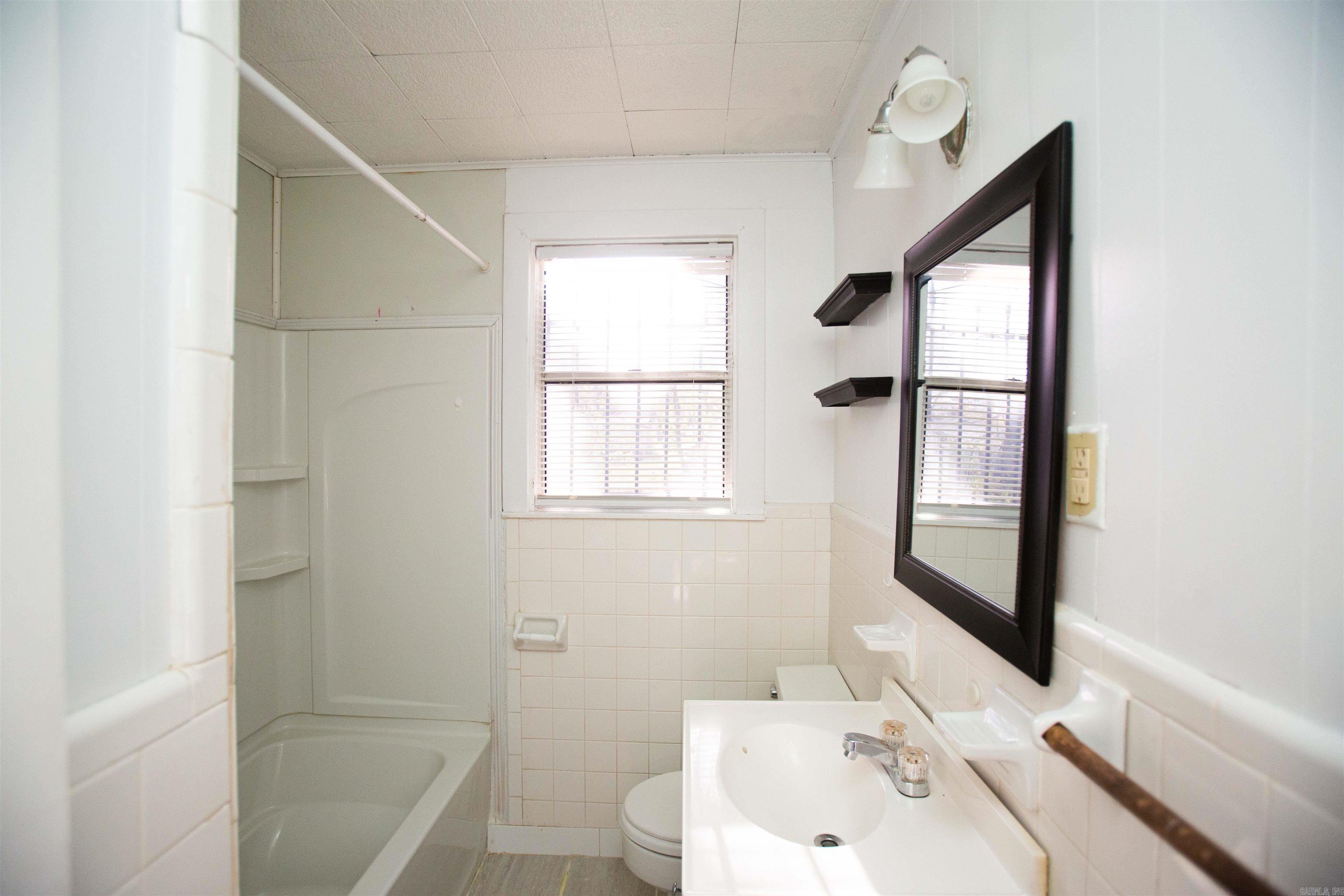 5413 N Main  North Little Rock, AR