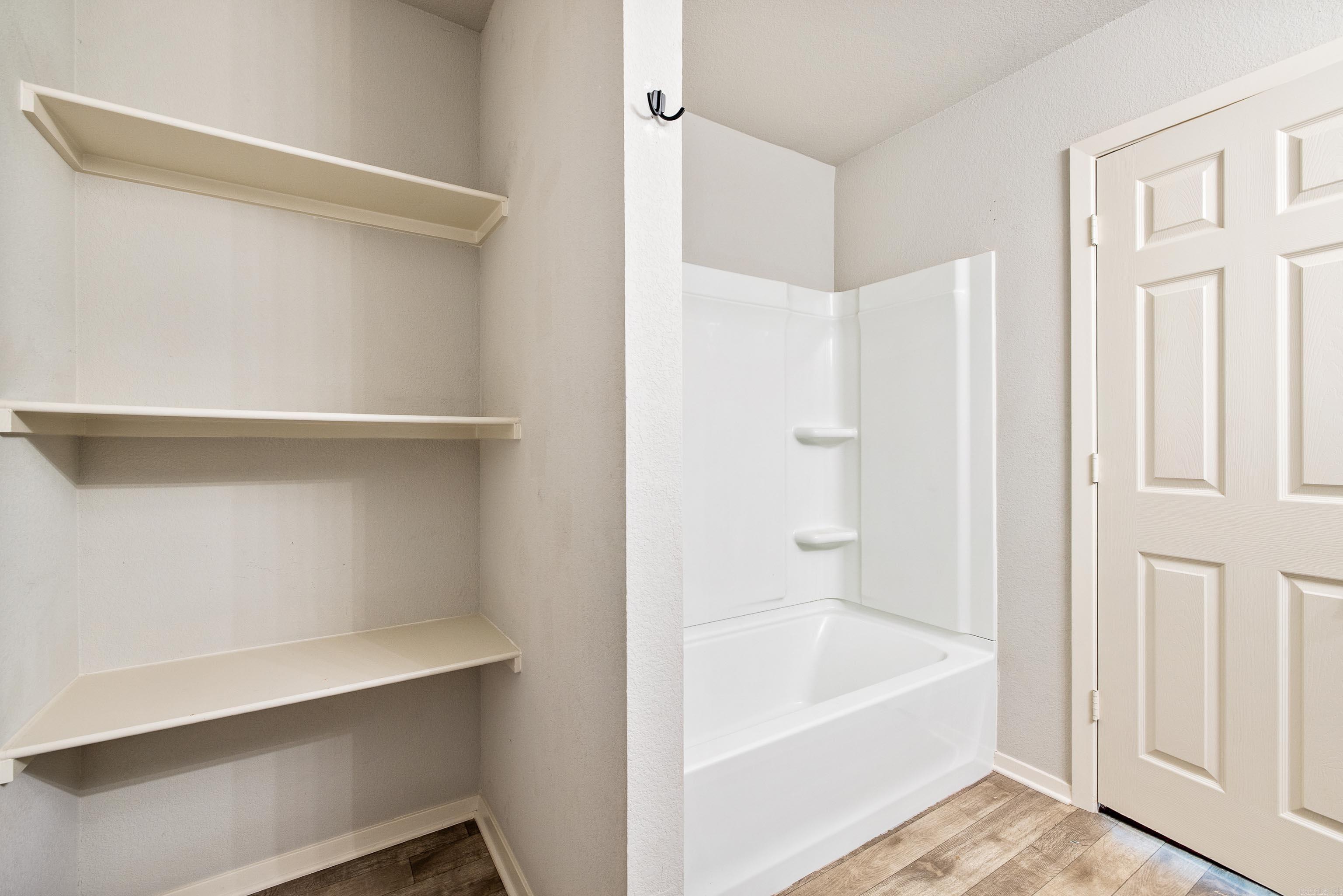 4448 Olympic Dr  Benton, AR