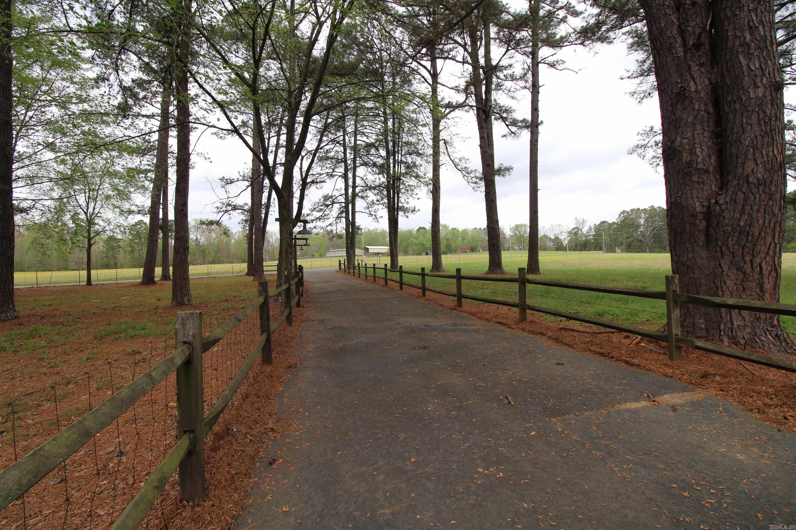 1376 Grant 56 Sheridan, AR 72150