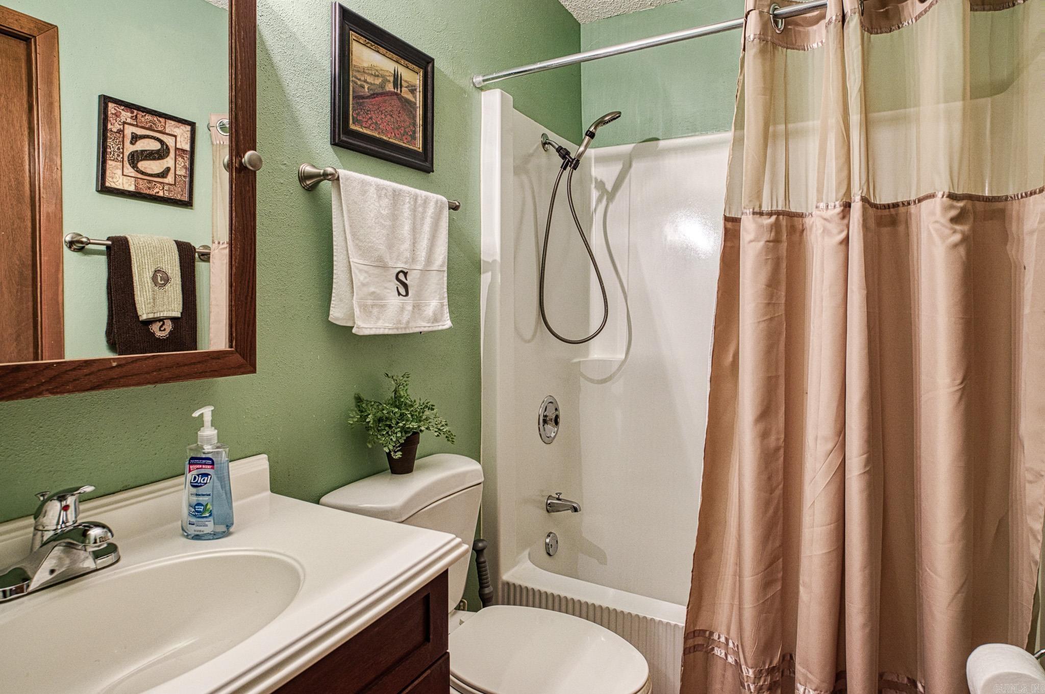 62 Segovia Drive Hot Springs Village, AR 71909