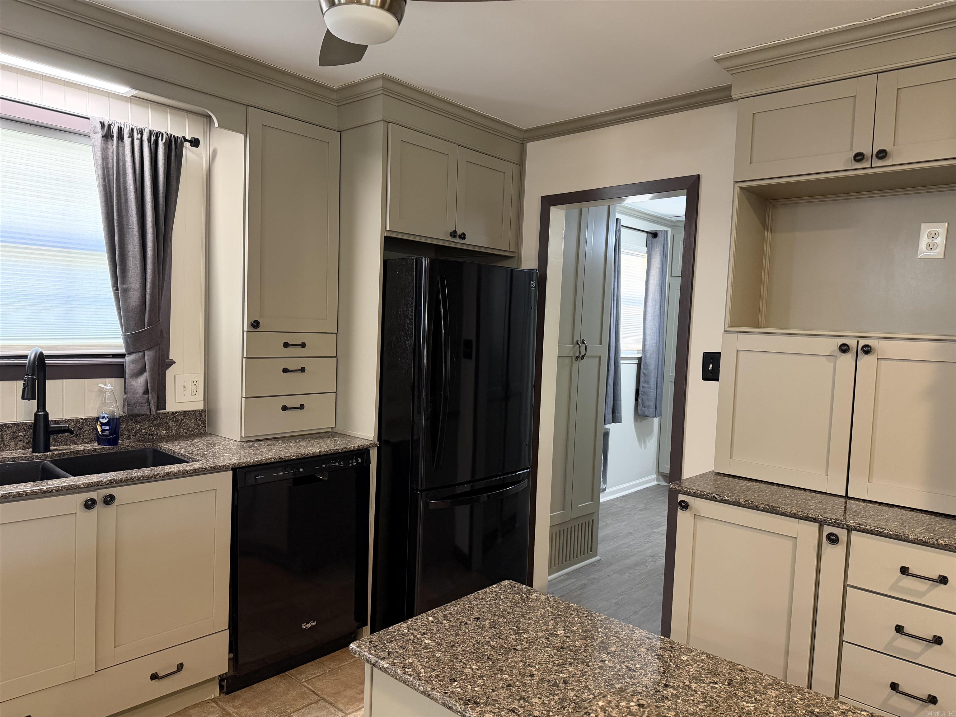 6 Cottontail  Conway, AR