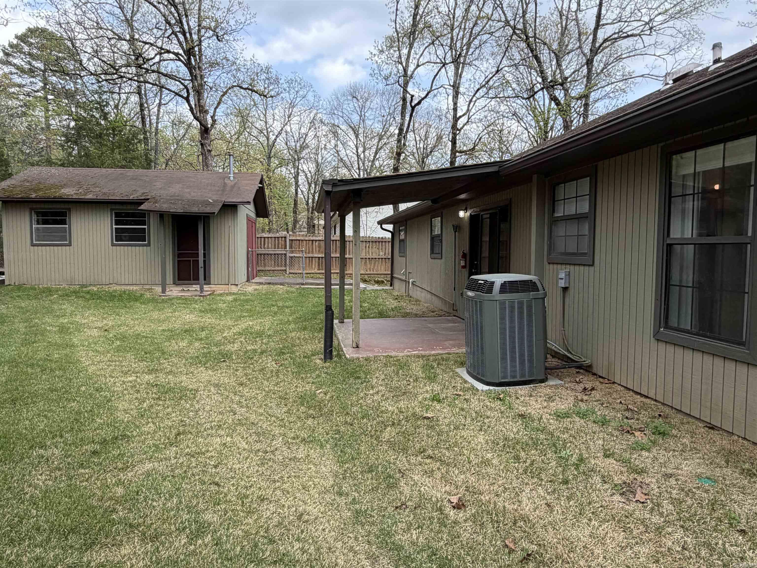 6 Cottontail  Conway, AR