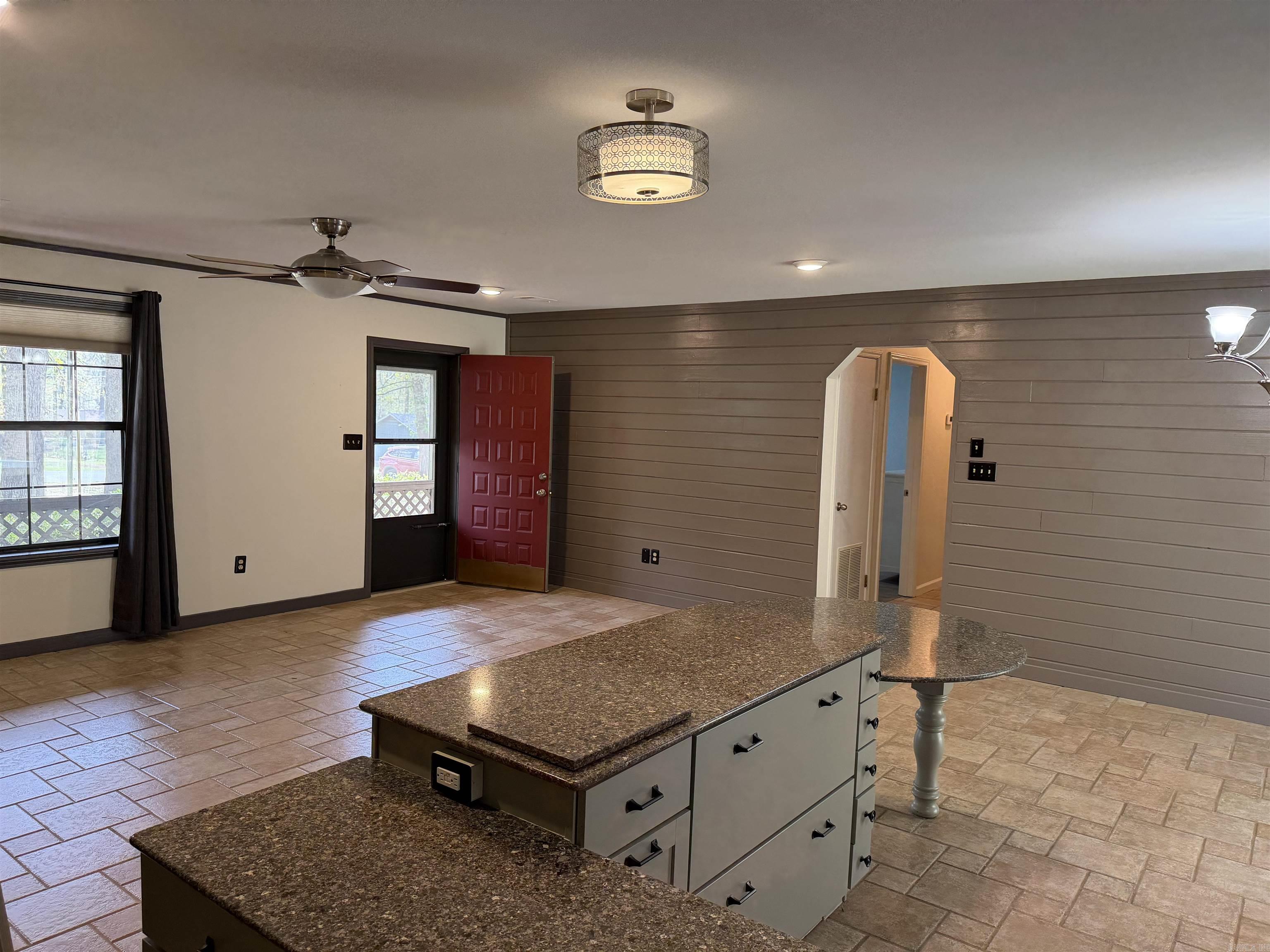 6 Cottontail  Conway, AR