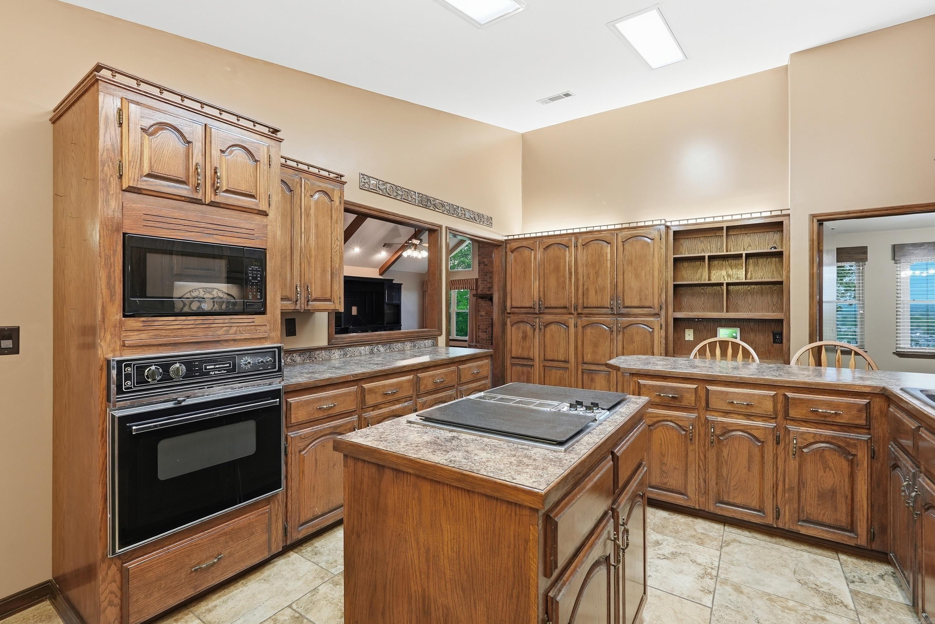 1000 Grandview Heights  Conway, AR