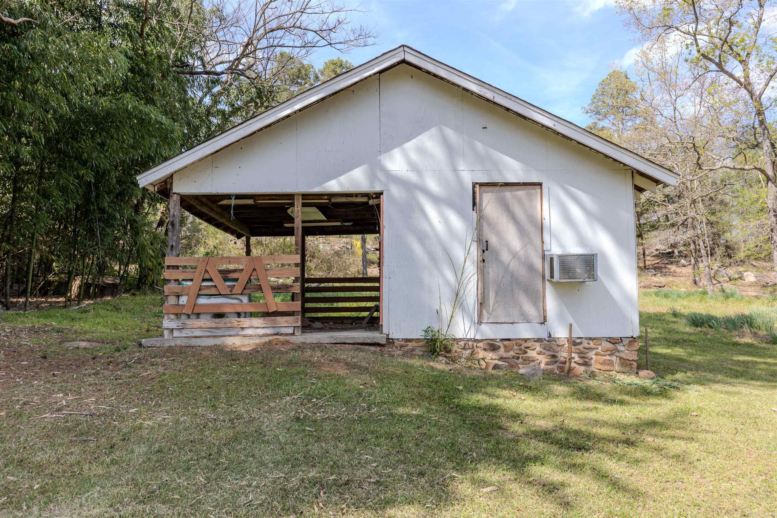 3566 Highway 60 W  Perryville, AR