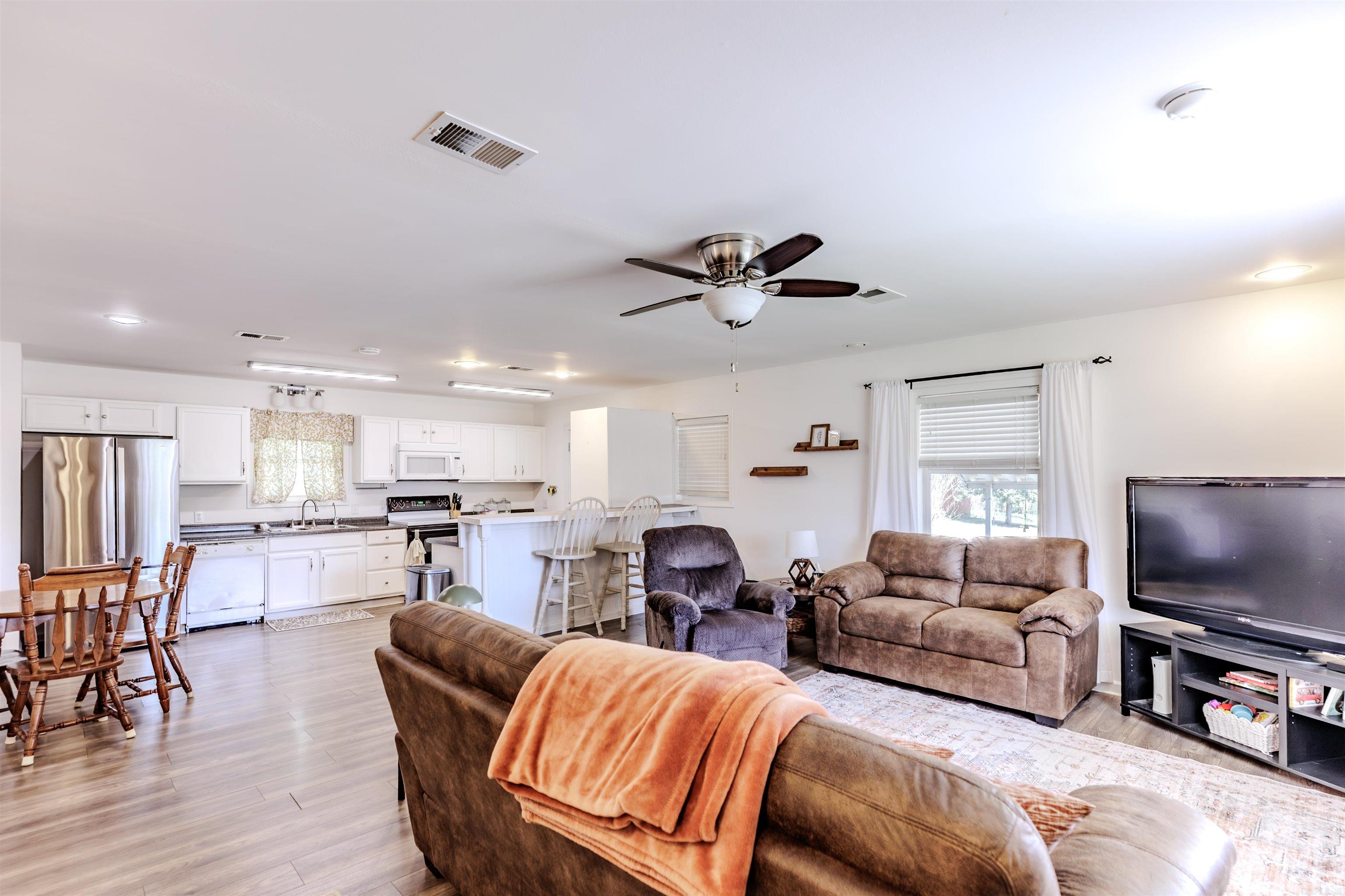 3566 Highway 60 W  Perryville, AR