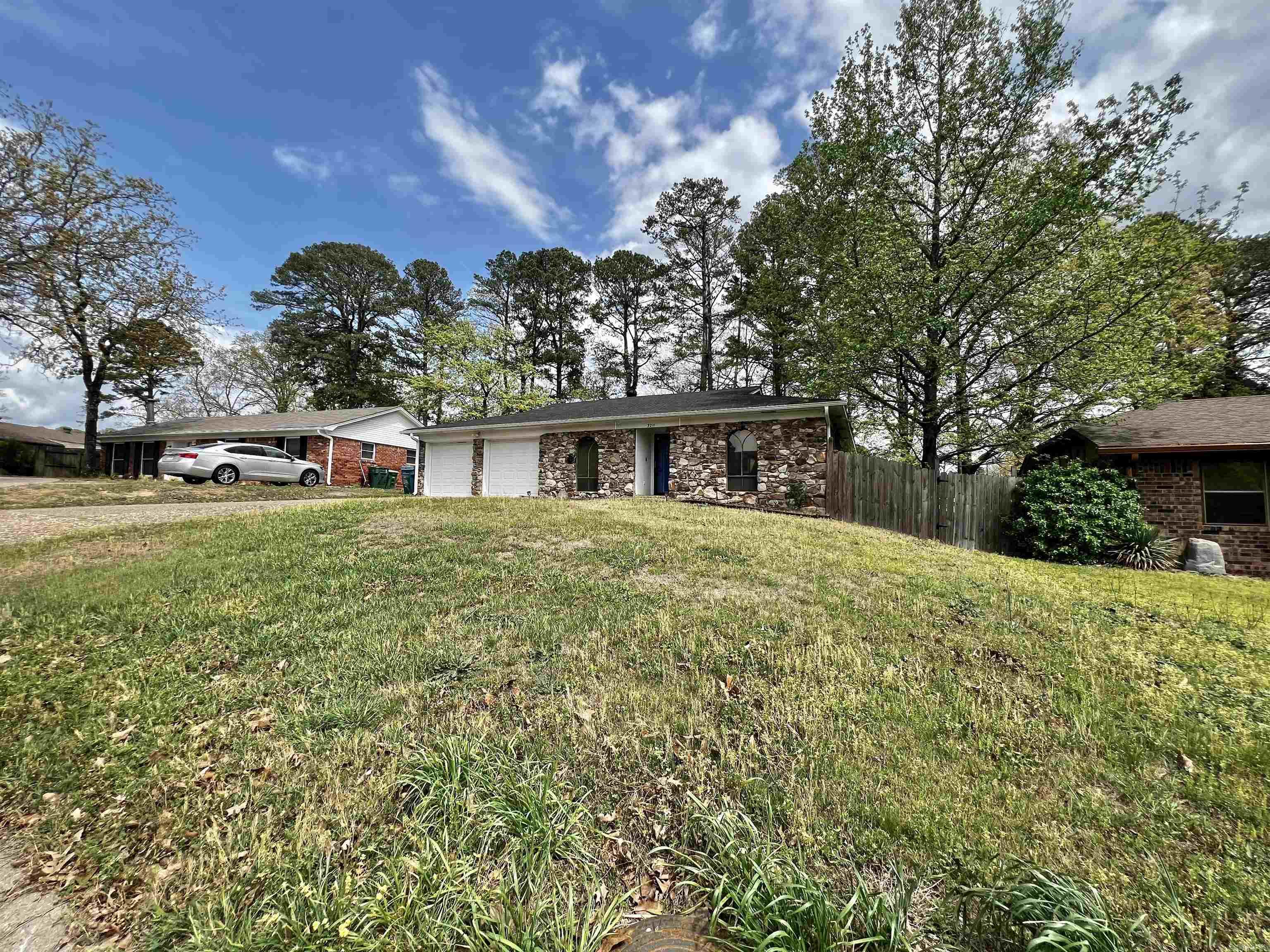 3211 Dartmouth  Little Rock, AR