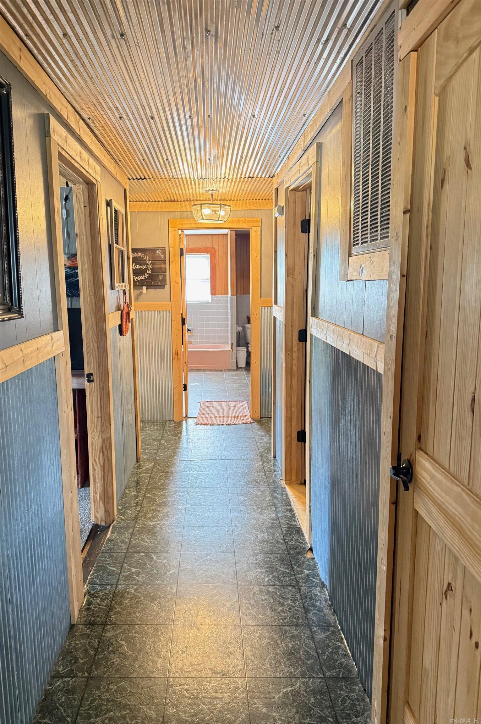 847 Highway 16E  Clinton, AR