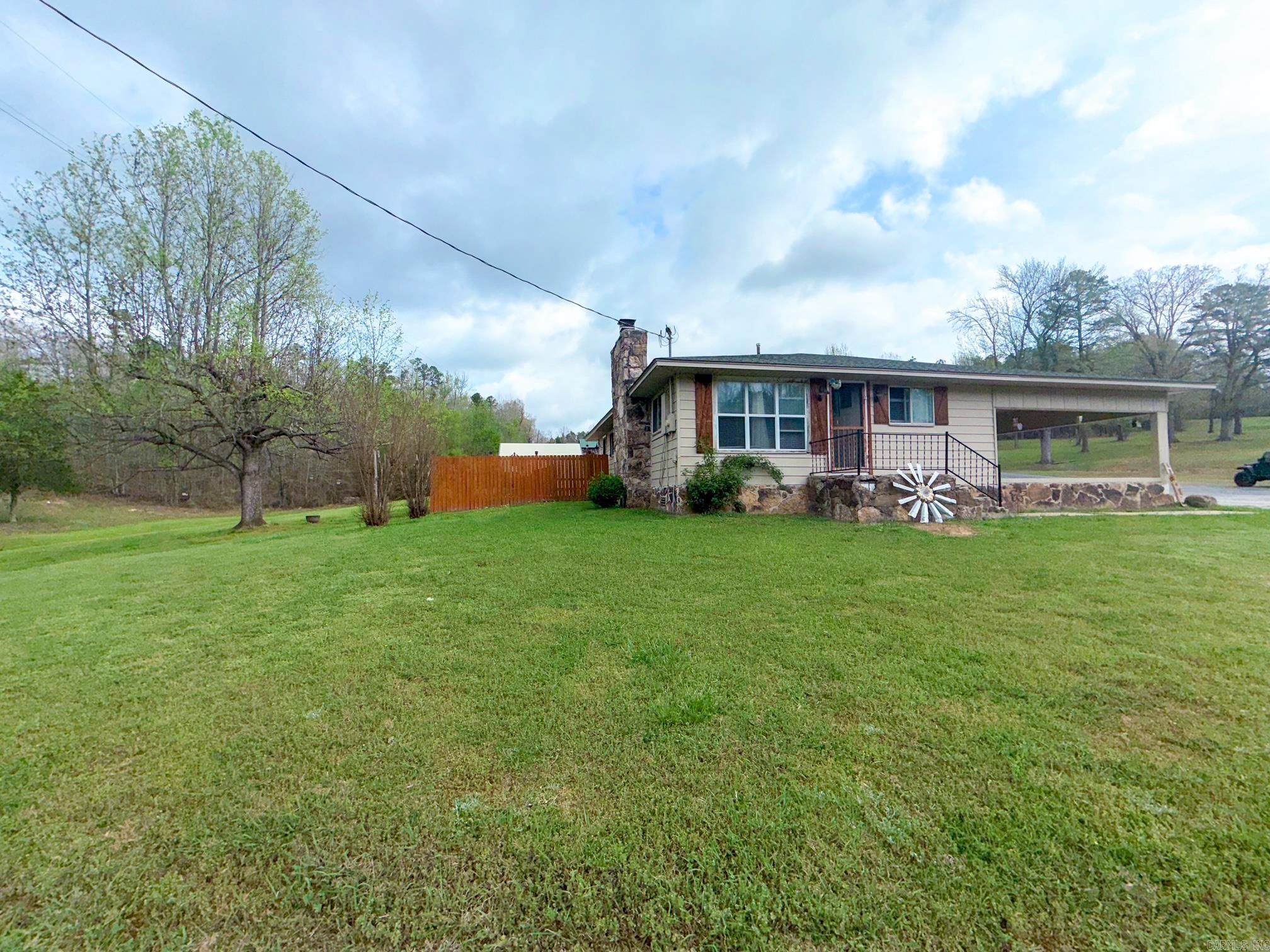 847 Highway 16E  Clinton, AR