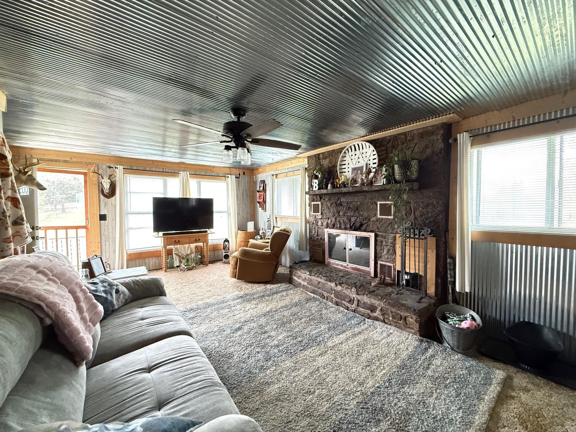 847 Highway 16E  Clinton, AR