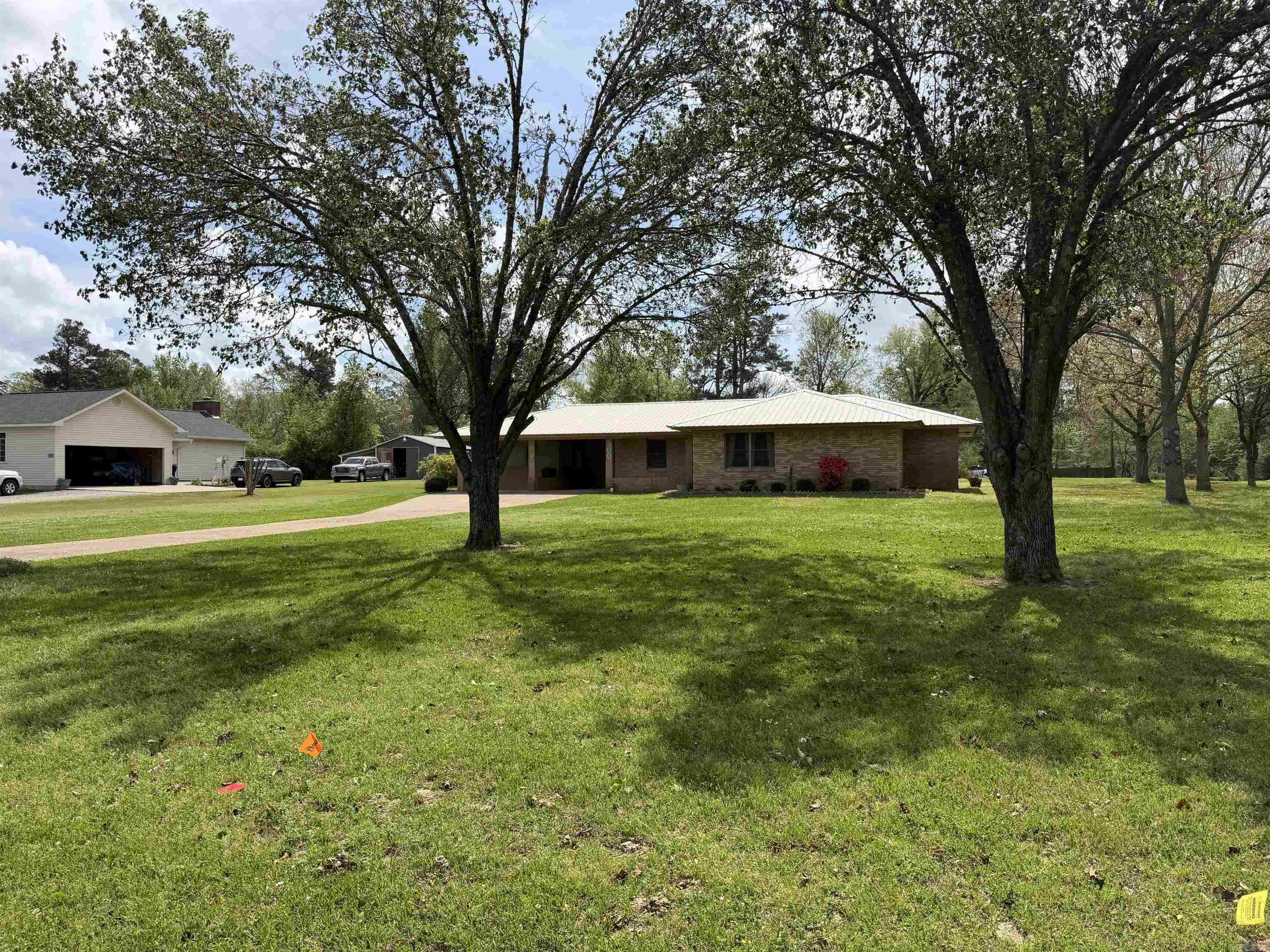 400 N Roosevelt  Star City, AR