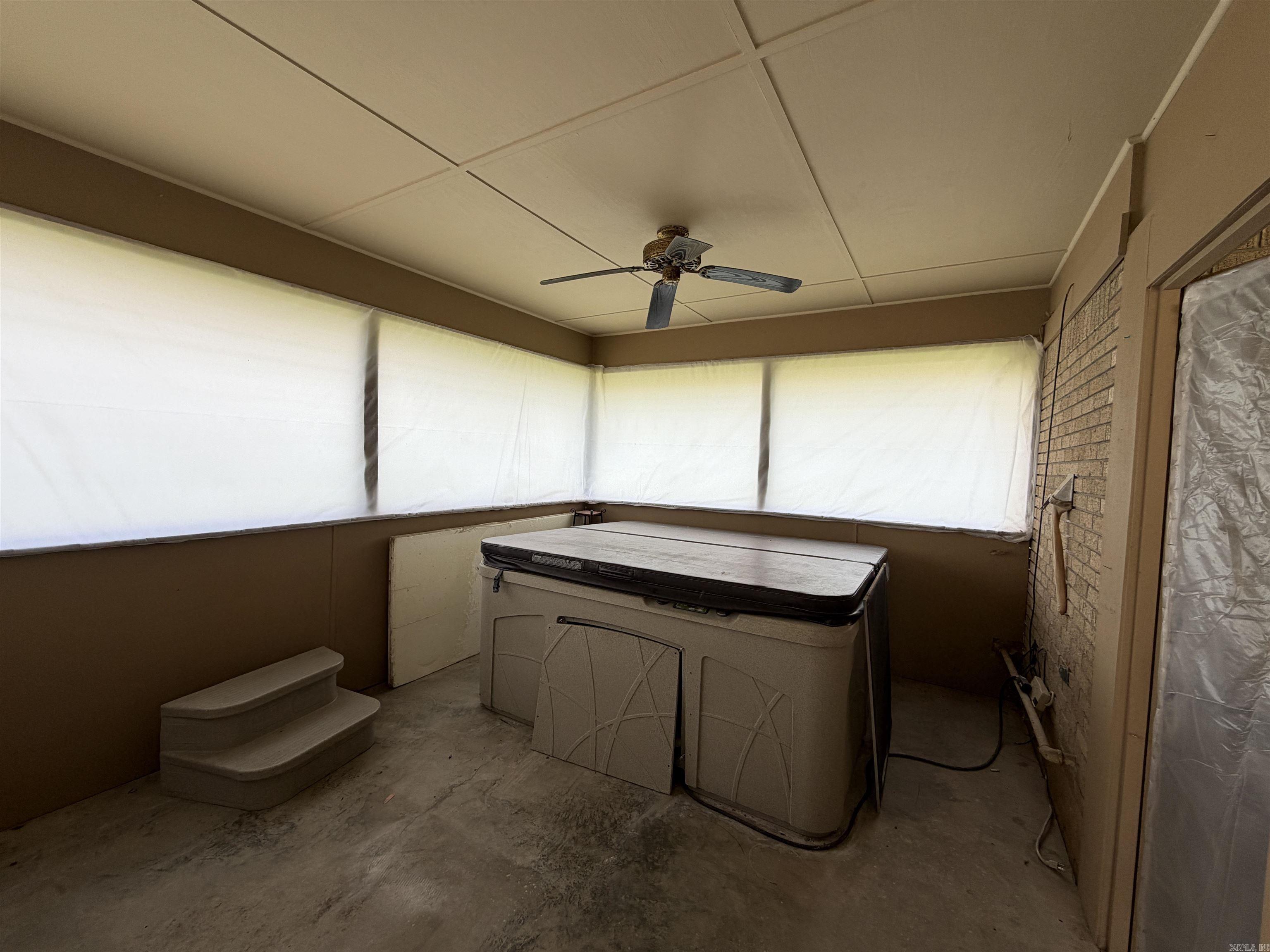 400 N Roosevelt  Star City, AR