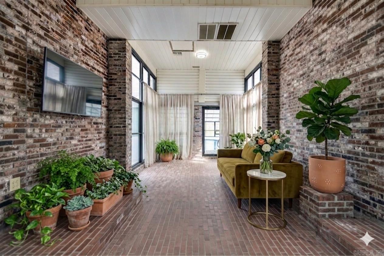 21718 Peach Tree Lane  Hensley, AR