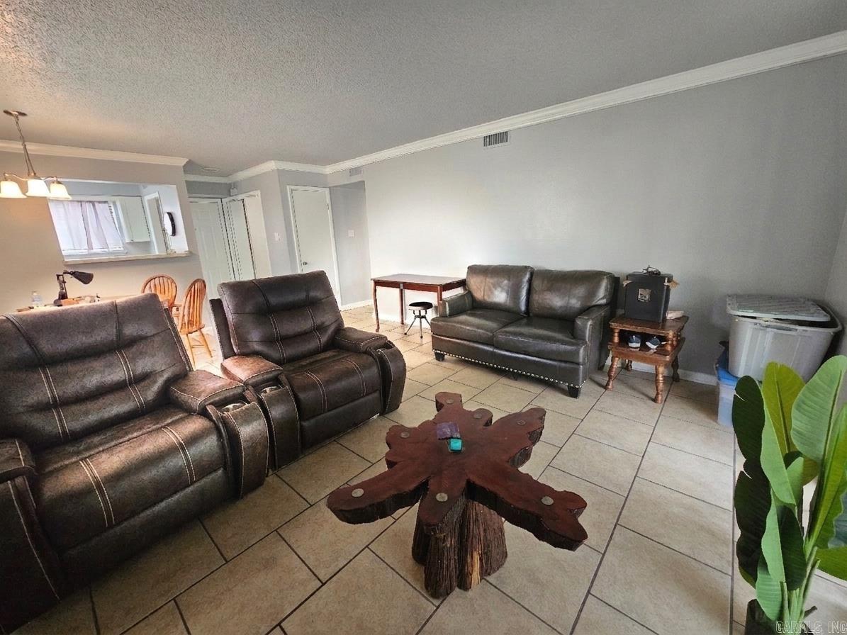 101 Pine Forest  Maumelle, AR