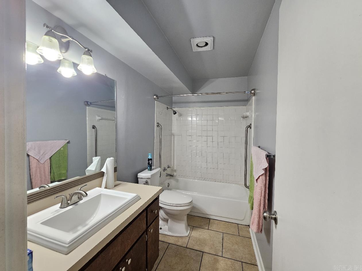 101 Pine Forest  Maumelle, AR