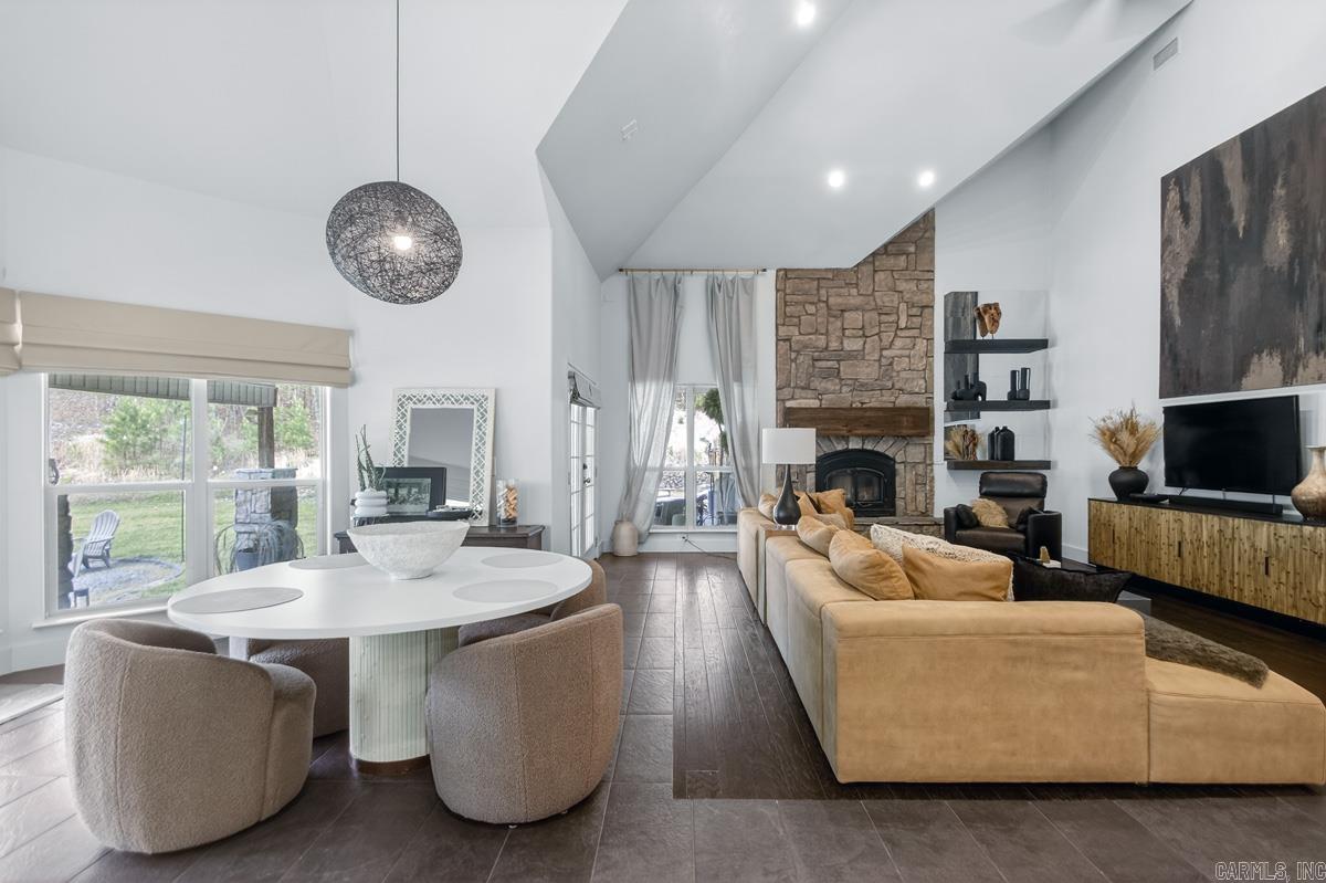 2711 Johnson Ln  Benton, AR