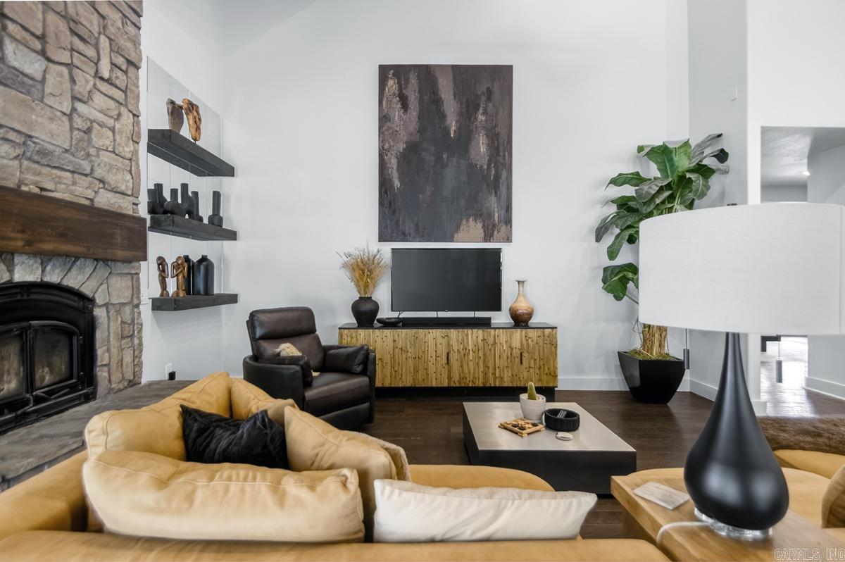 2711 Johnson Ln  Benton, AR