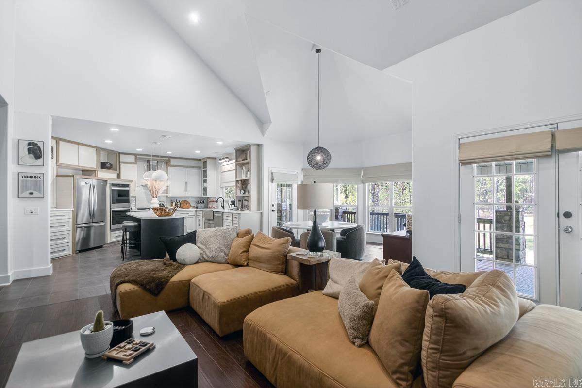 2711 Johnson Ln  Benton, AR