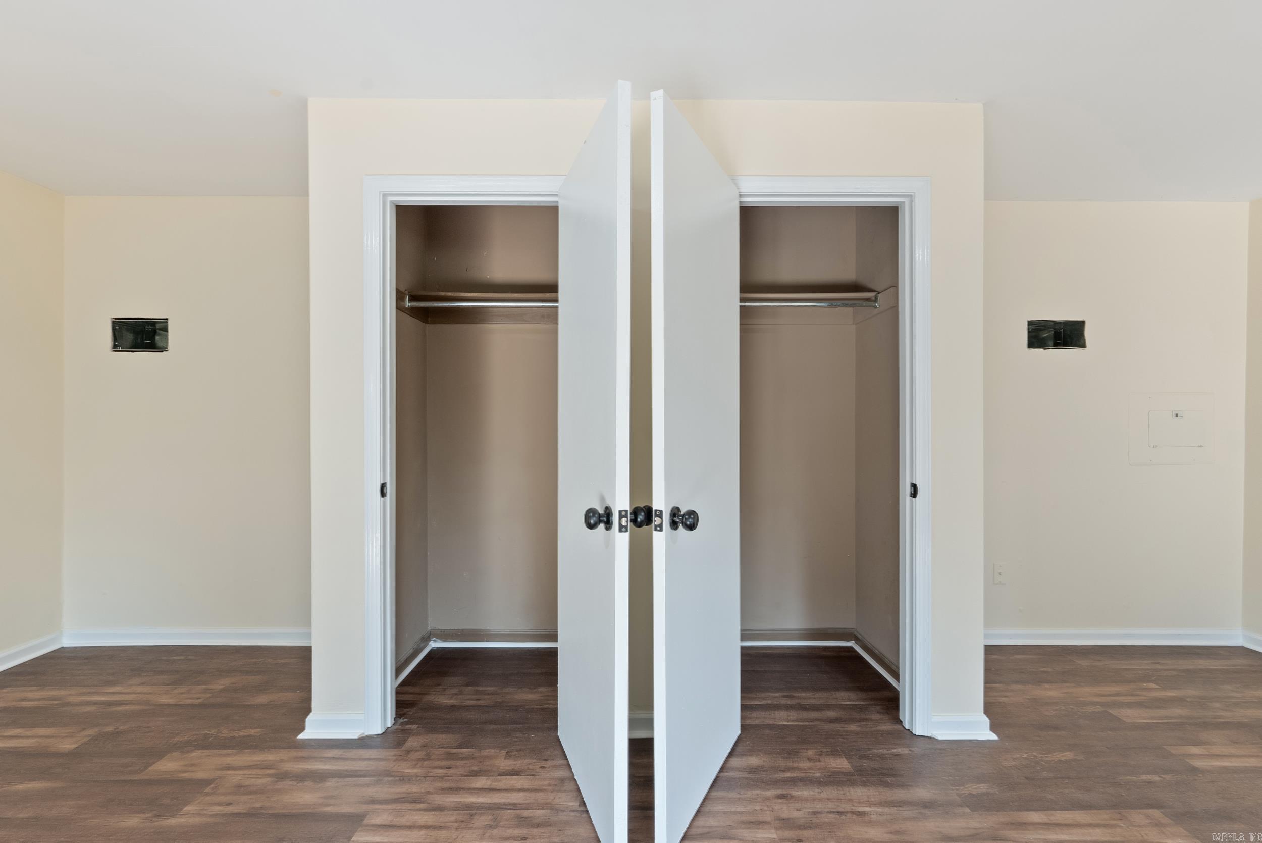 5 Random Oaks  Maumelle, AR