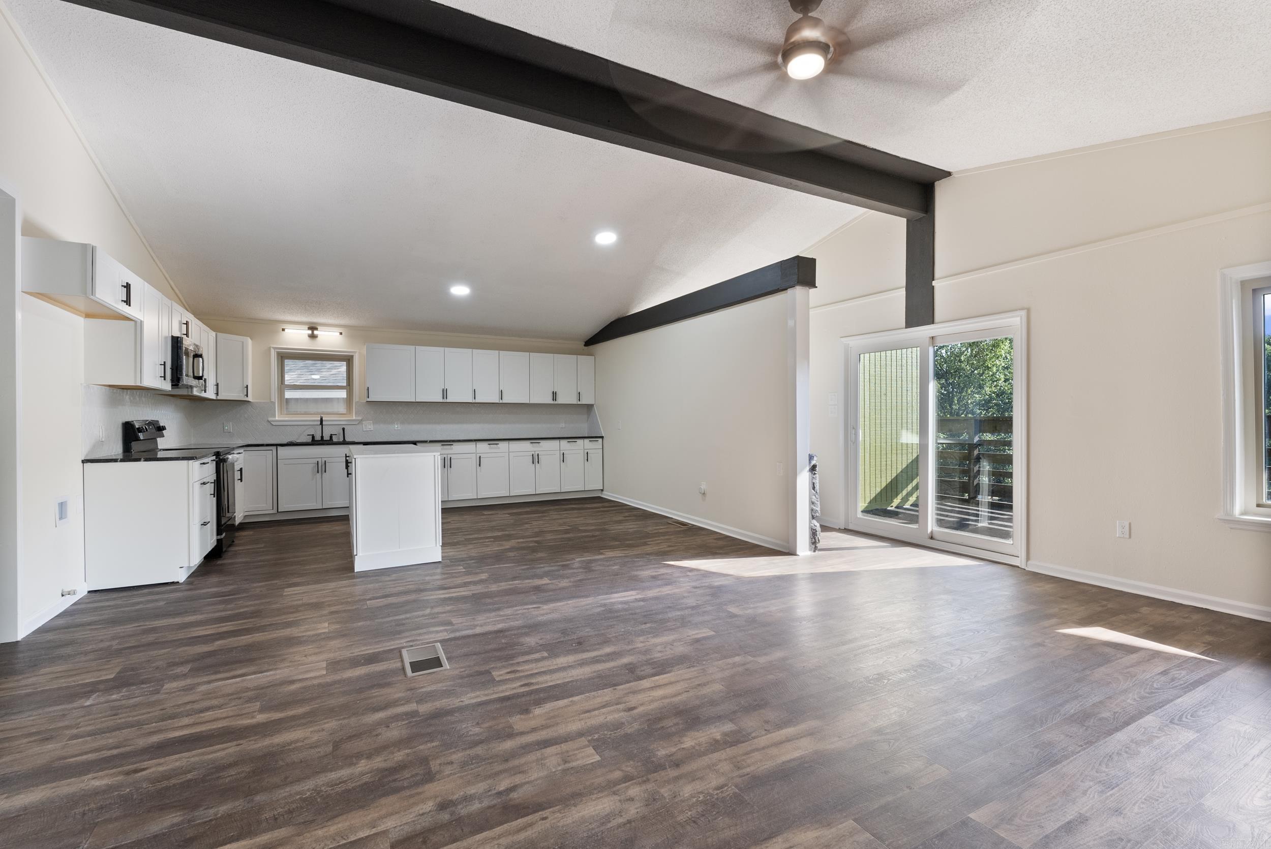 5 Random Oaks  Maumelle, AR