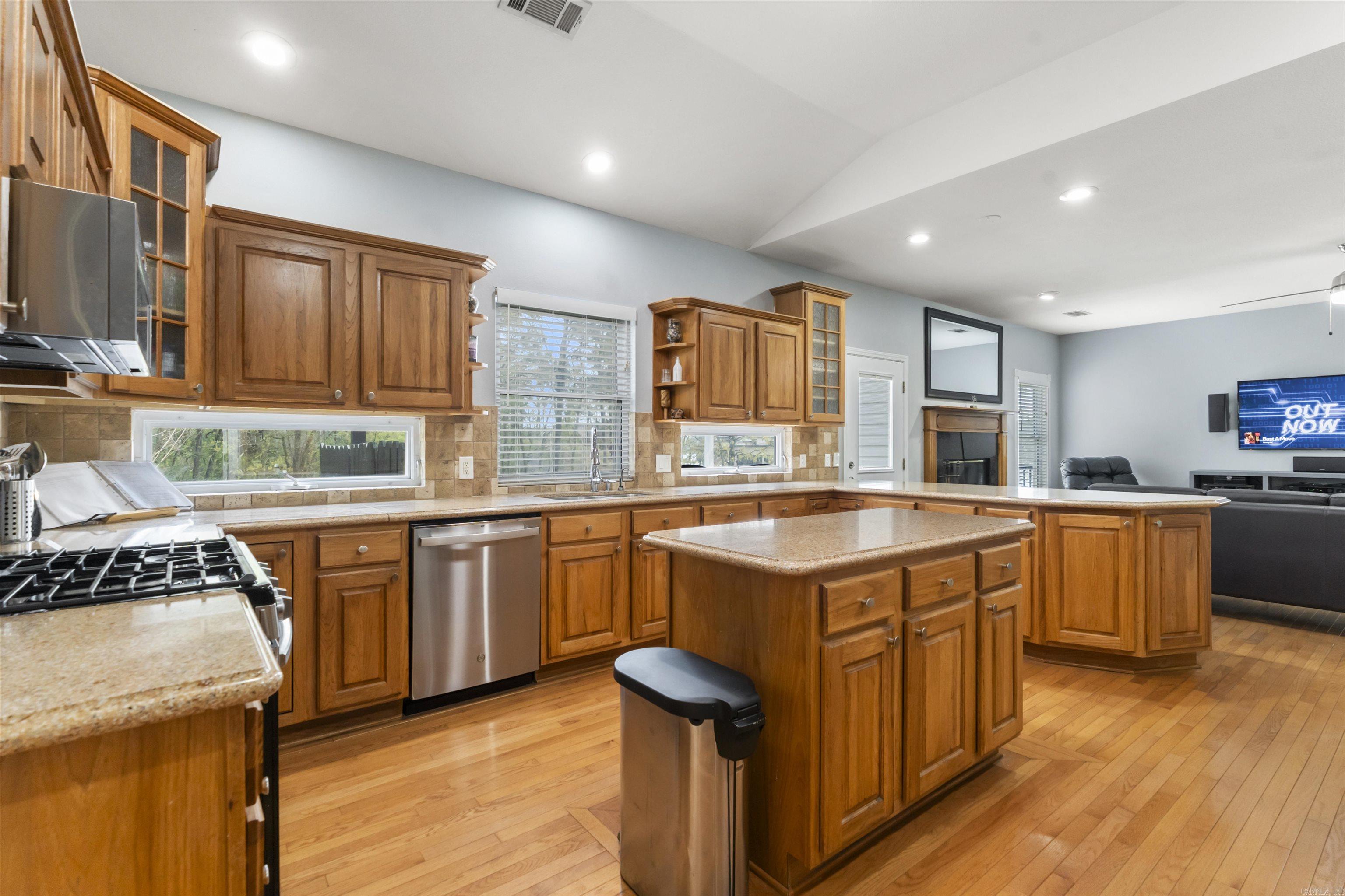 100 Penbay  Hot Springs National Park, AR