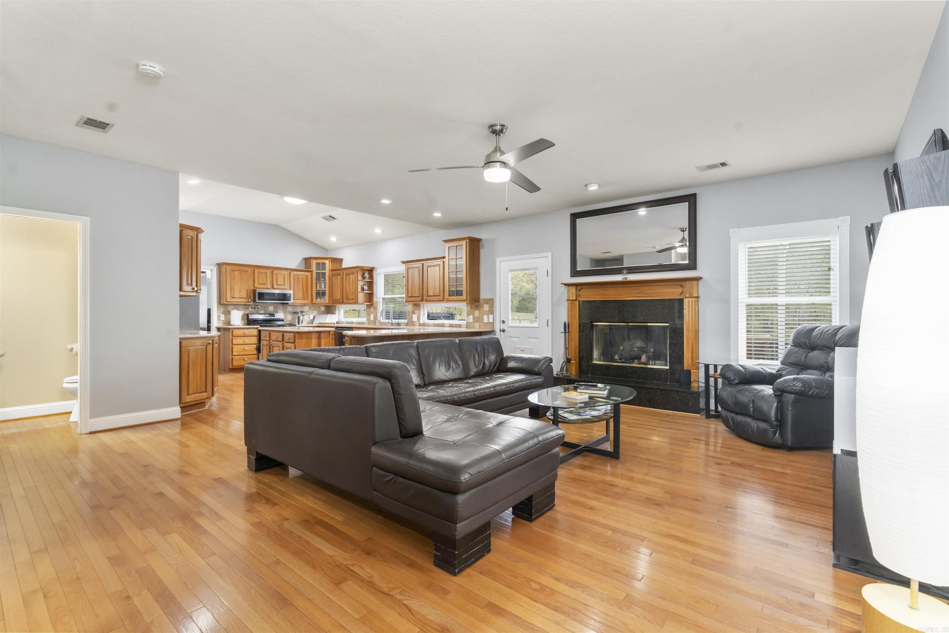 100 Penbay  Hot Springs National Park, AR