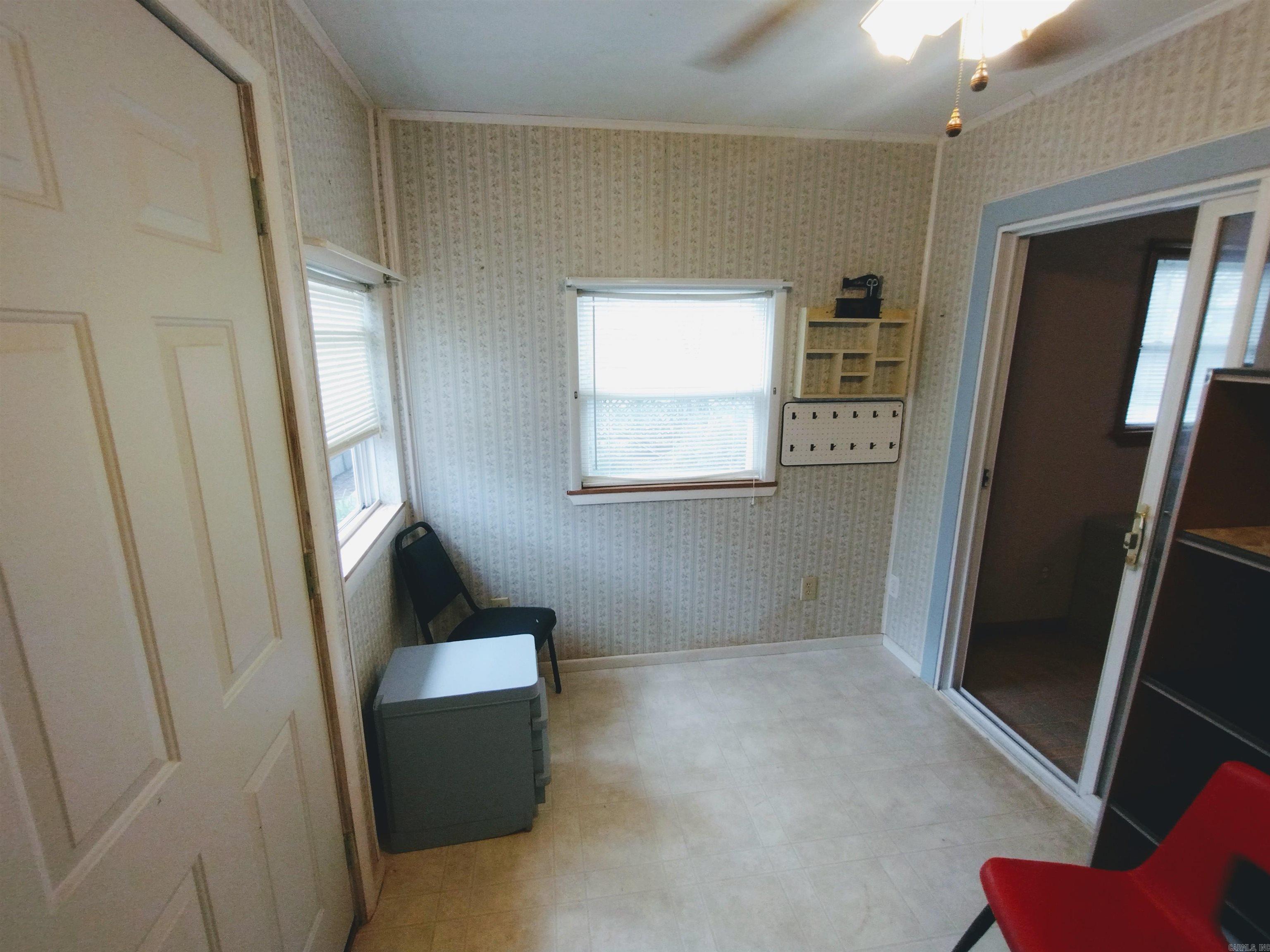 201 S Vine  Mountain View, AR