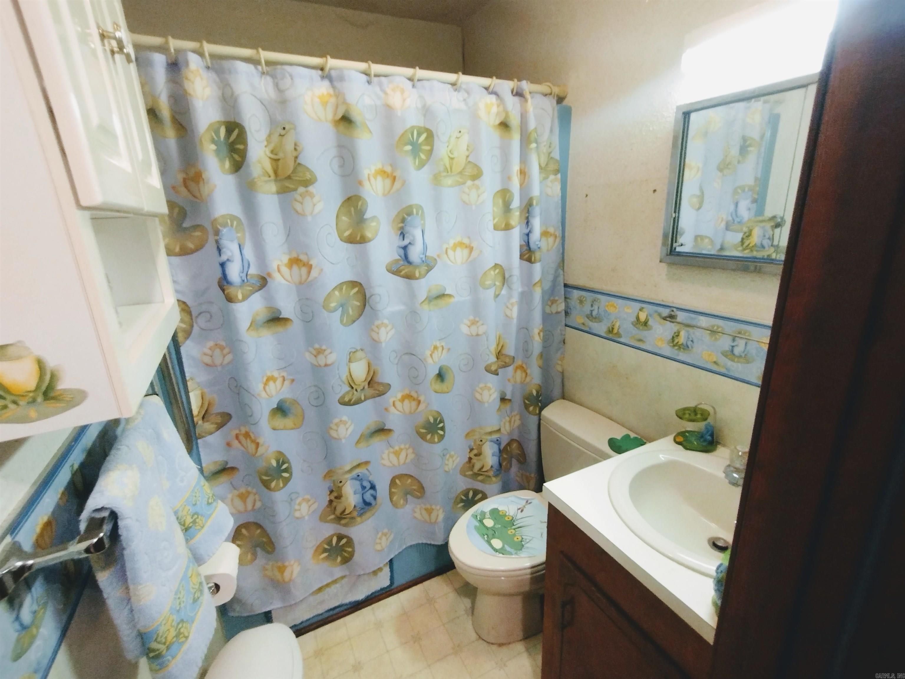 201 S Vine  Mountain View, AR