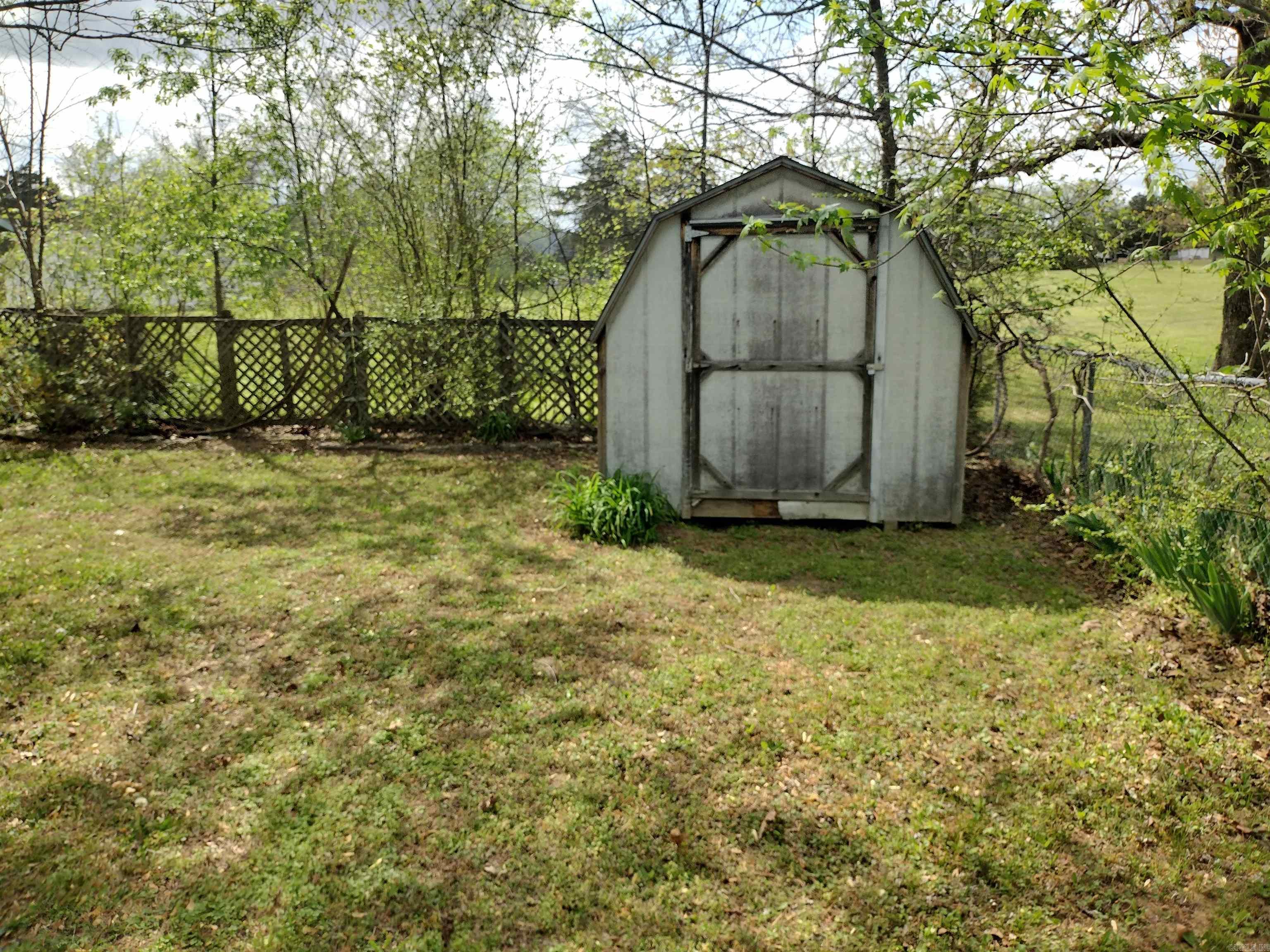 201 S Vine  Mountain View, AR