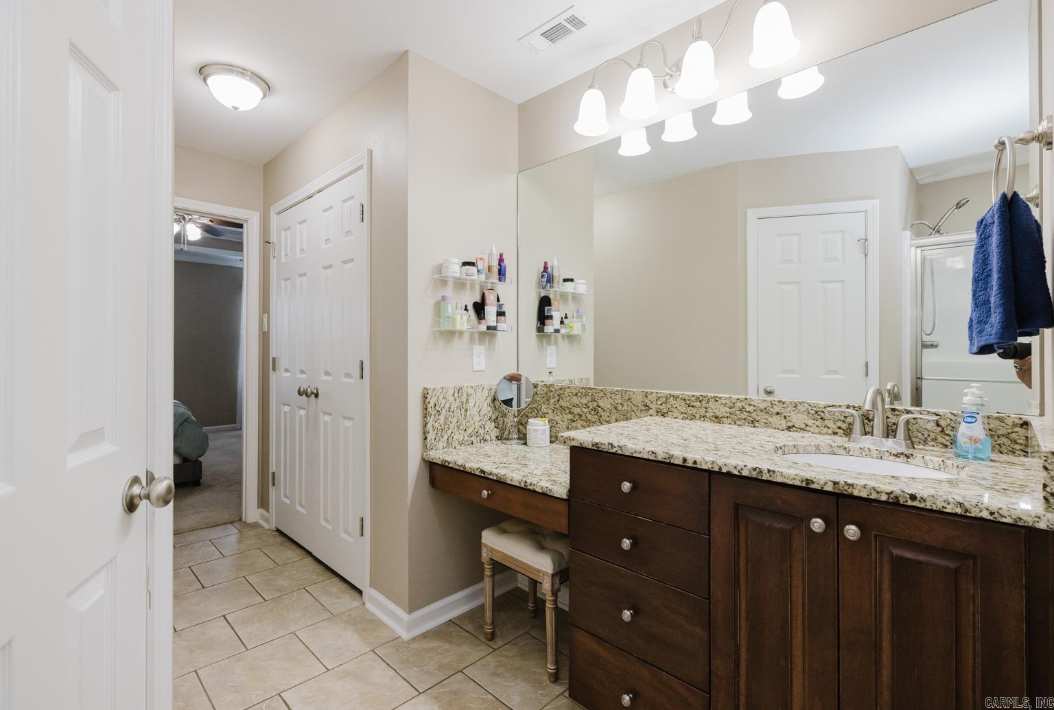 5861 Bauxite Cutoff Road Bauxite, AR 72011