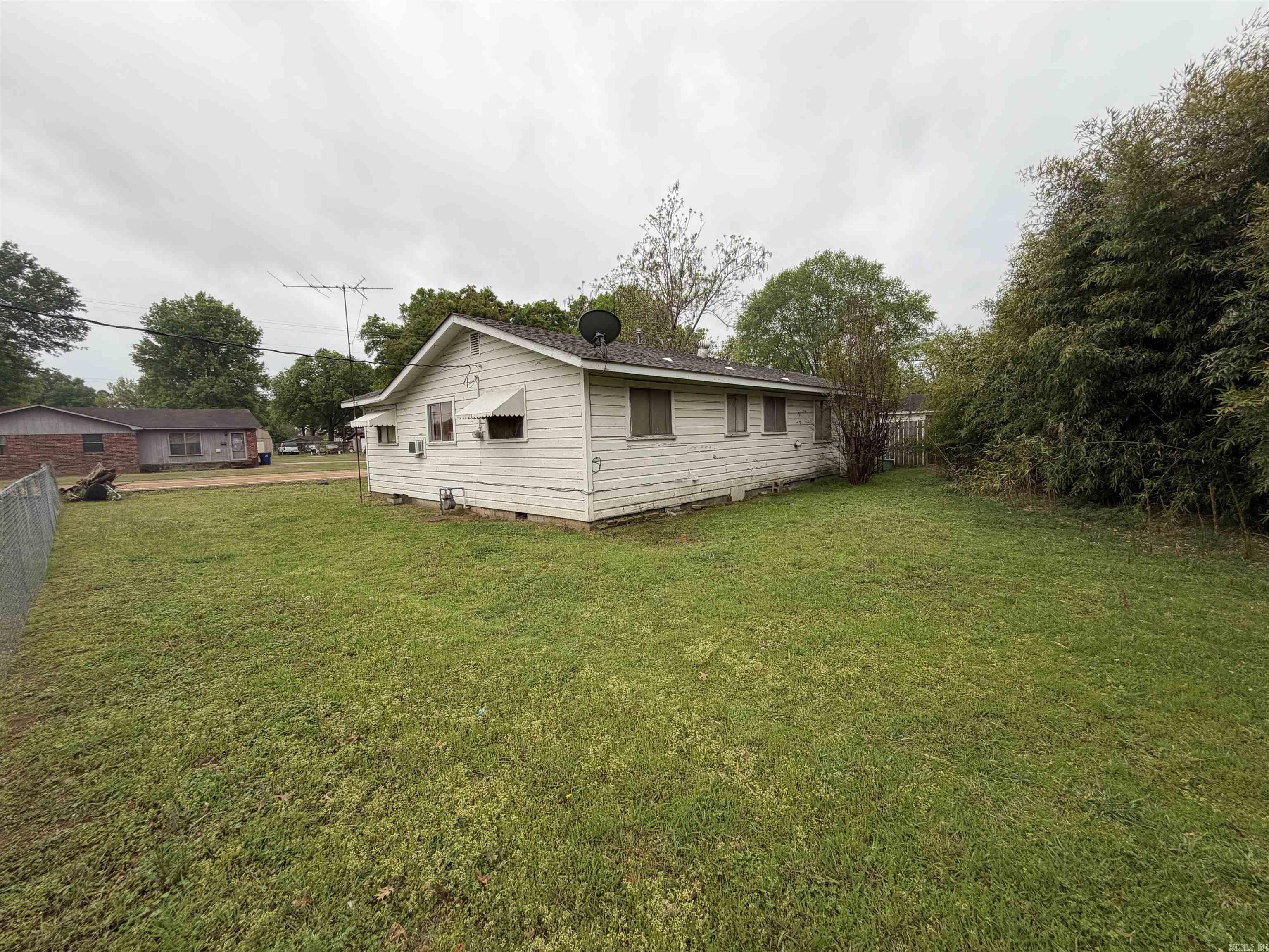 916 N North St  Clarendon, AR