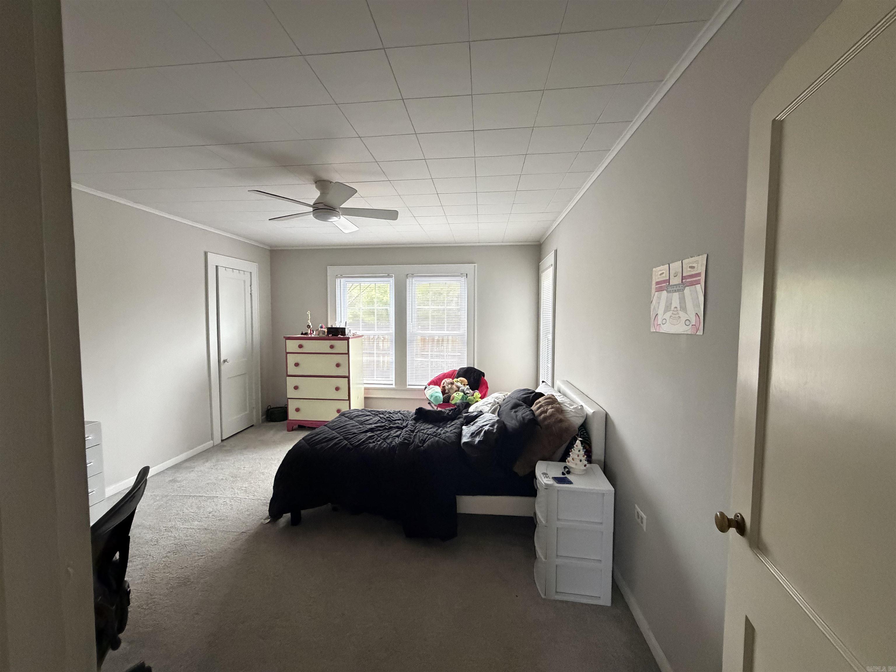 156 W James  Clinton, AR