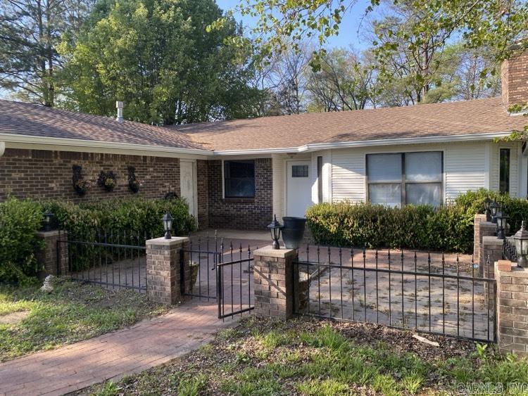 21917 E State Highway 22  Delaware, AR