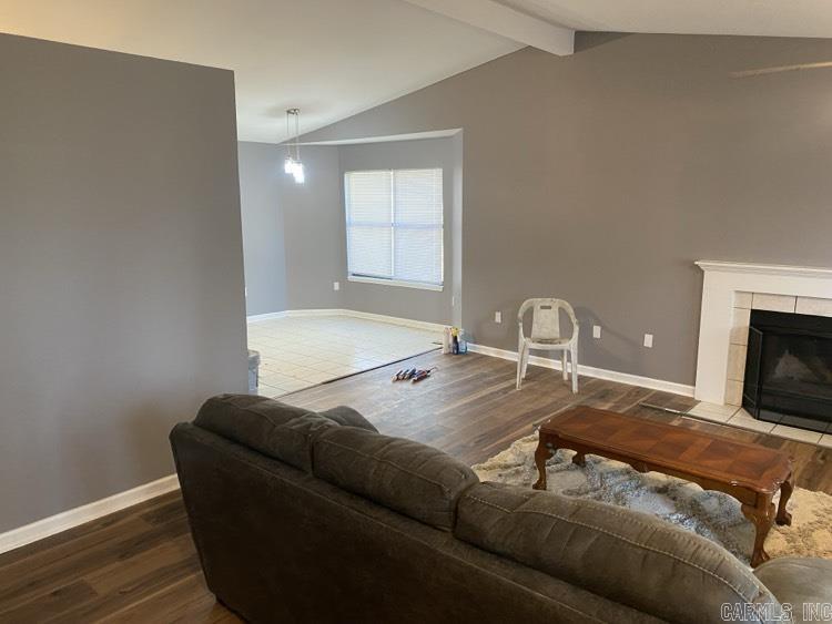 21917 E State Highway 22  Delaware, AR