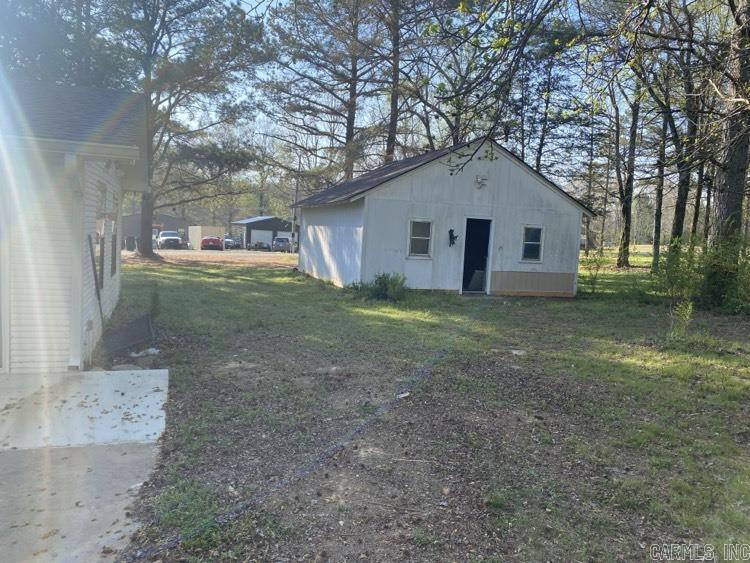 21917 E State Highway 22  Delaware, AR