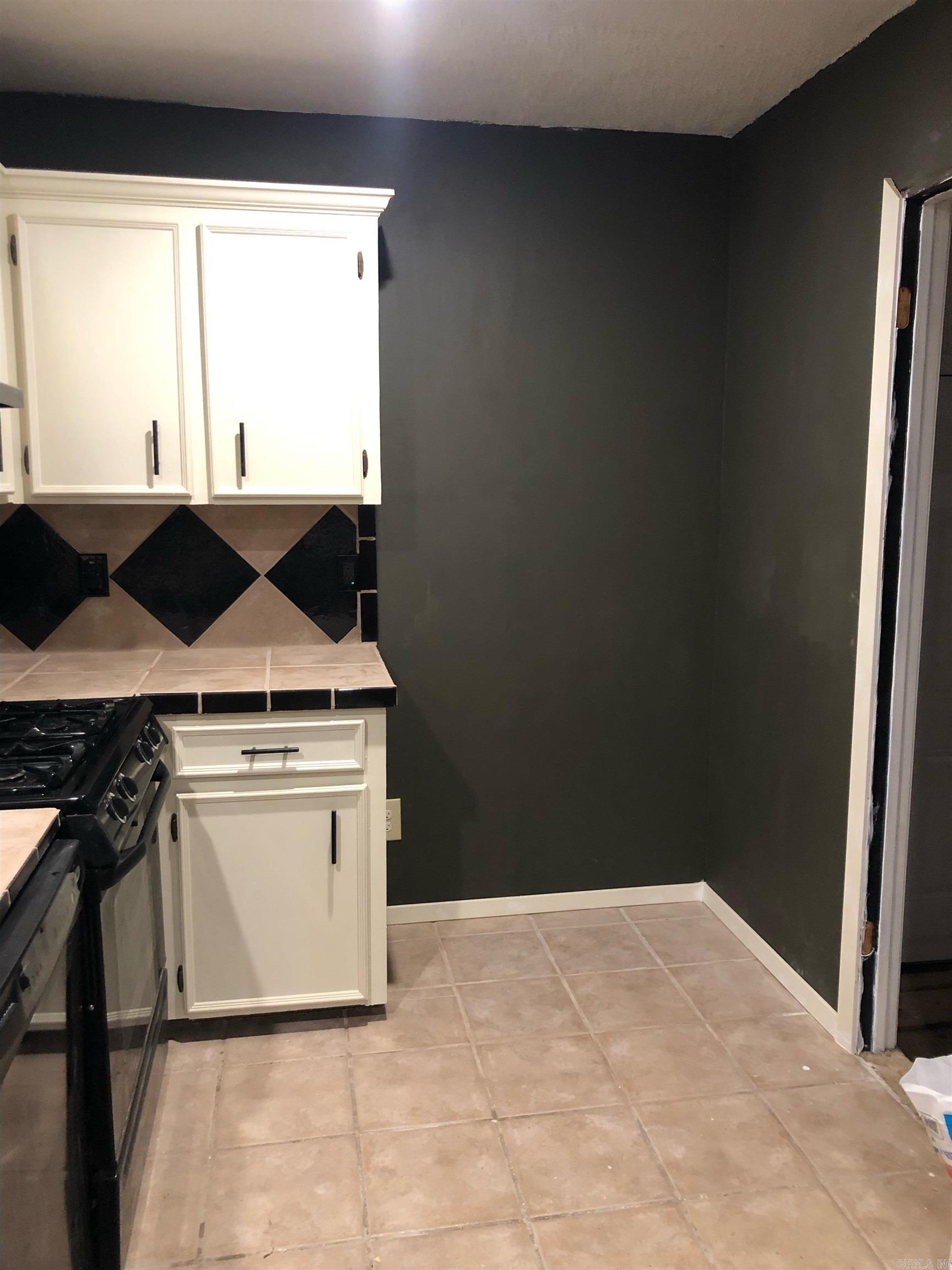 2589 Lakeside  Benton, AR