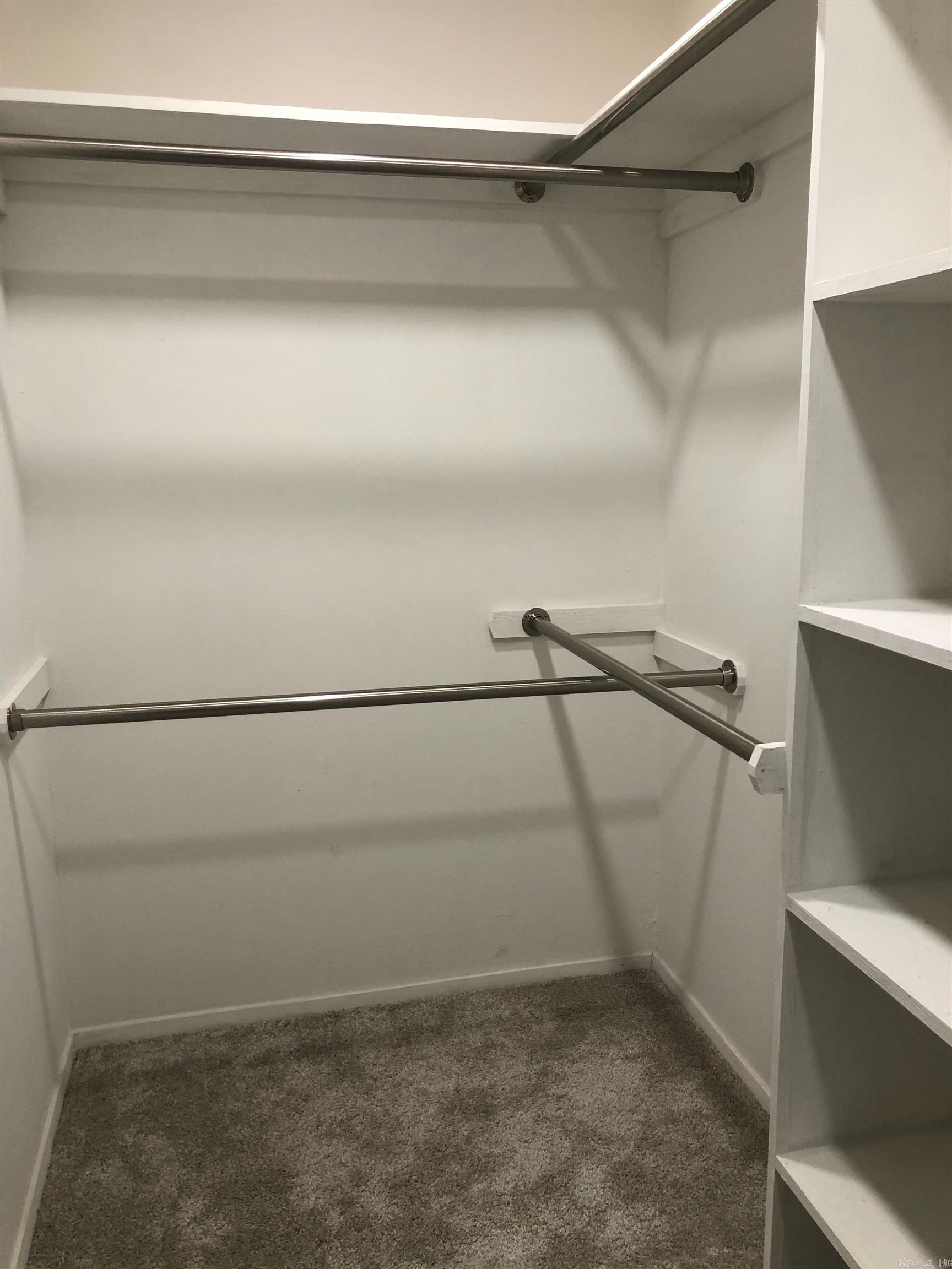 2589 Lakeside  Benton, AR