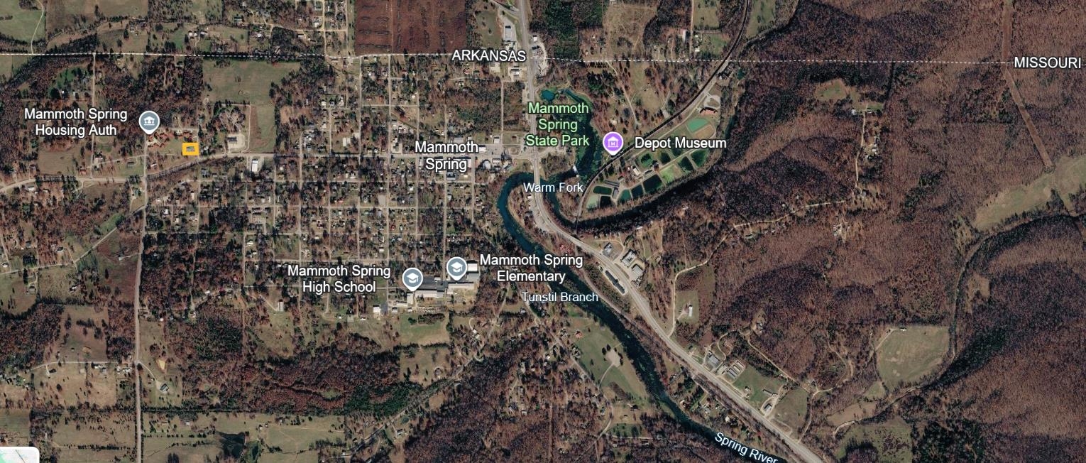 1225 Old Main  Mammoth Spring, AR