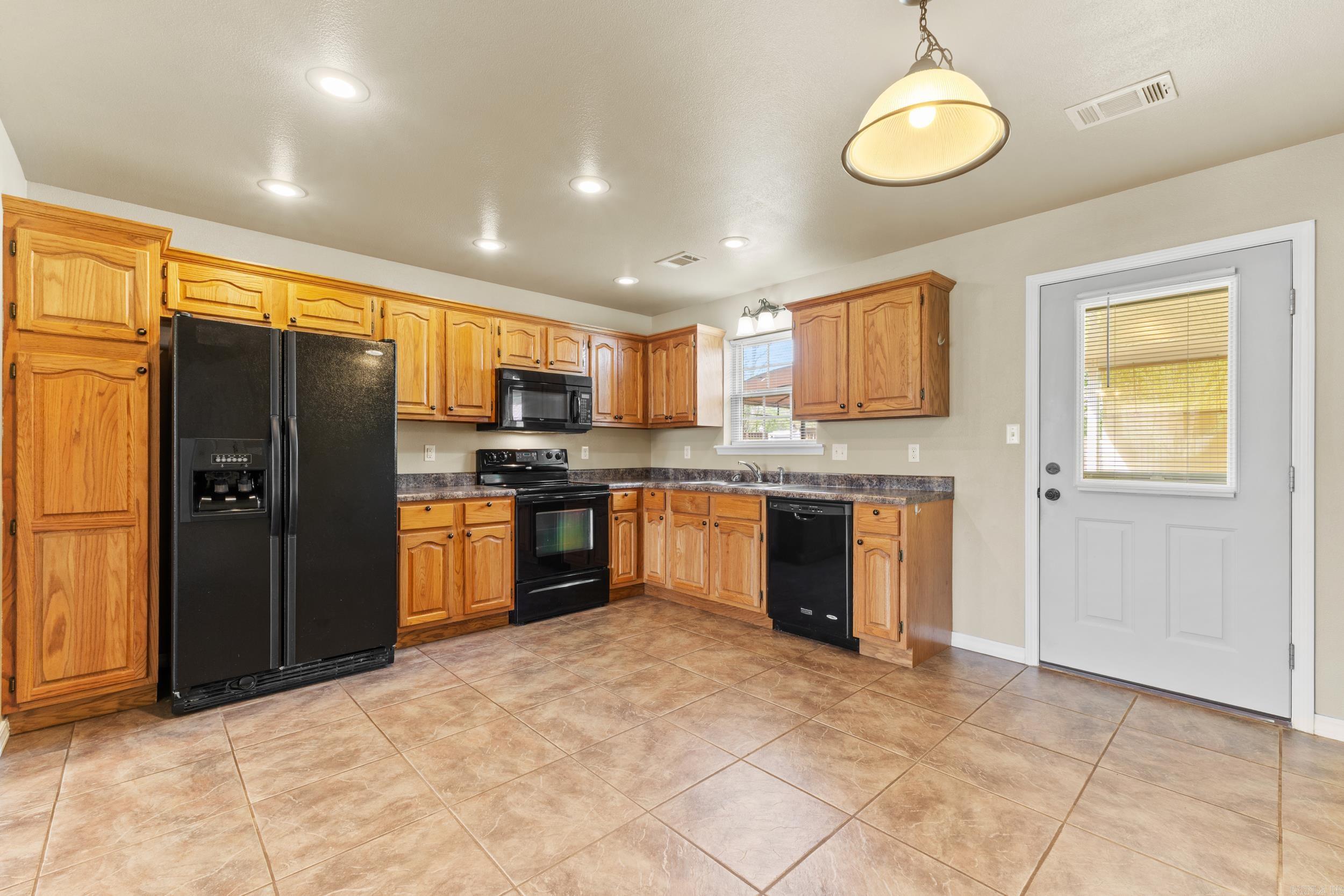 100 Maggie  Pottsville, AR