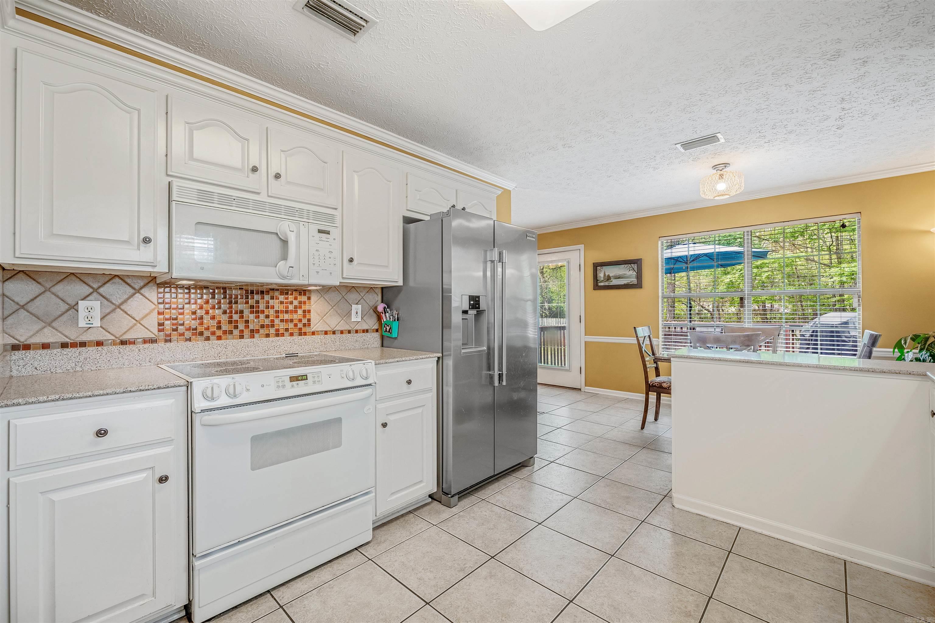 8 Bradley Cove  Maumelle, AR