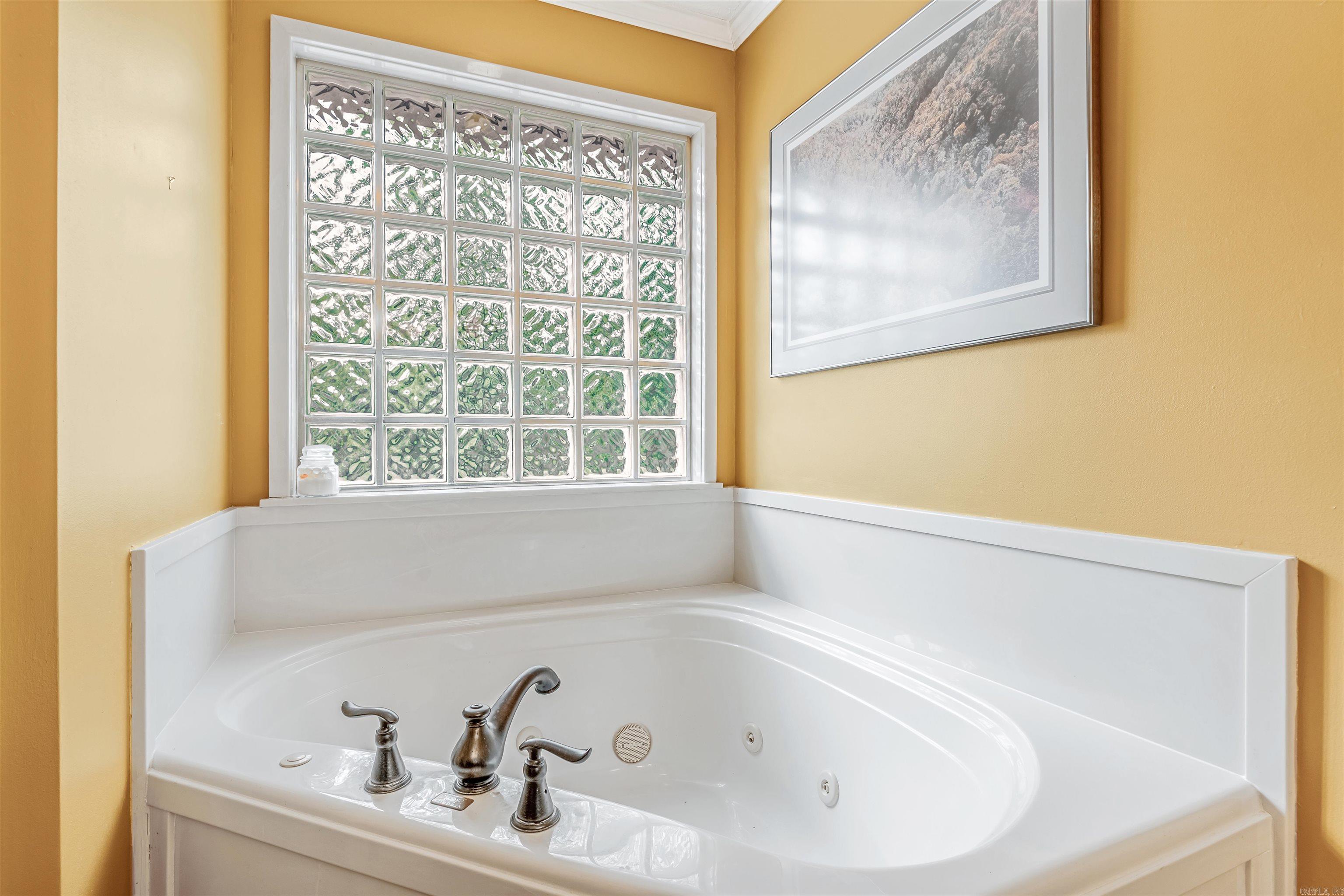 8 Bradley Cove  Maumelle, AR