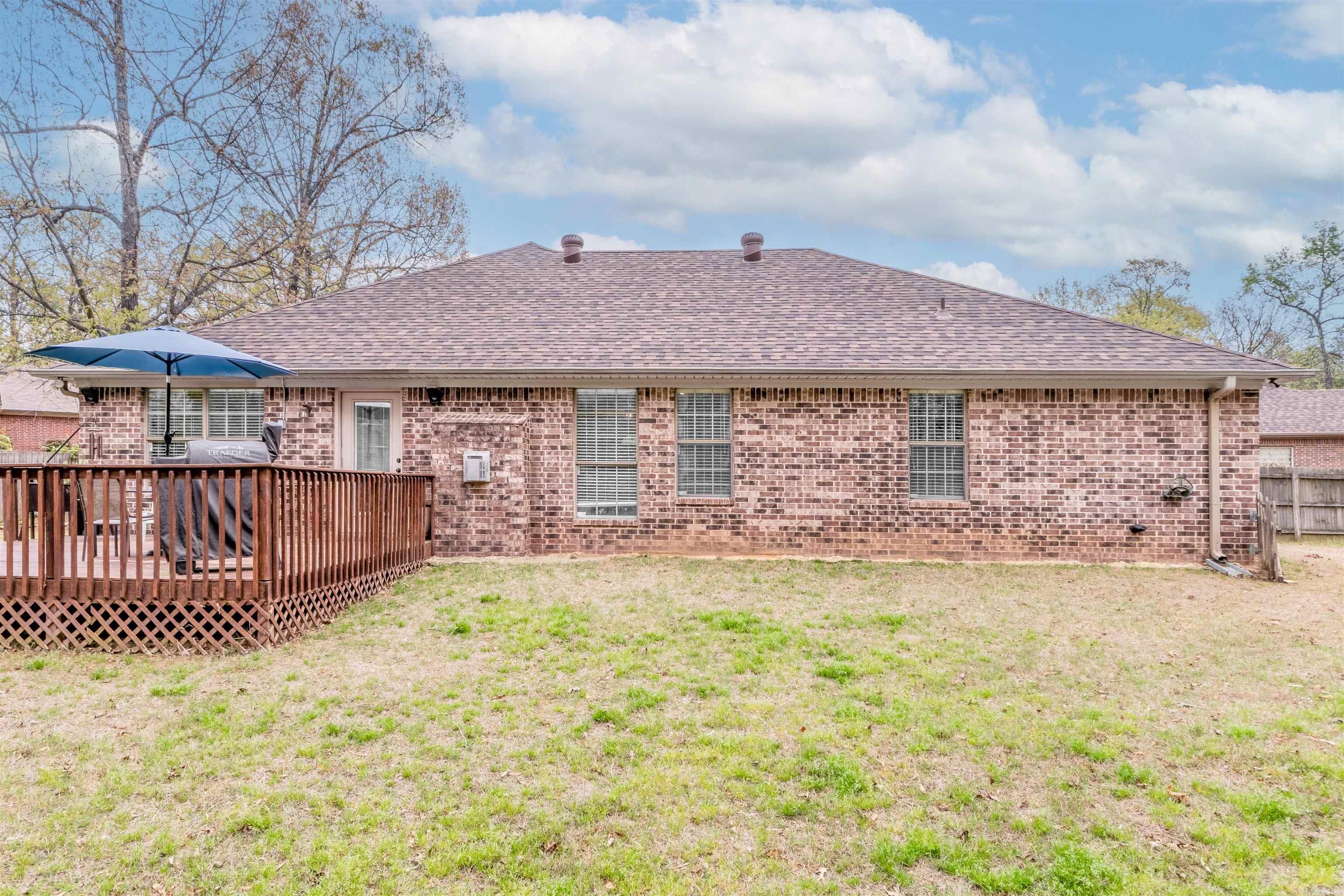 8 Bradley Cove  Maumelle, AR