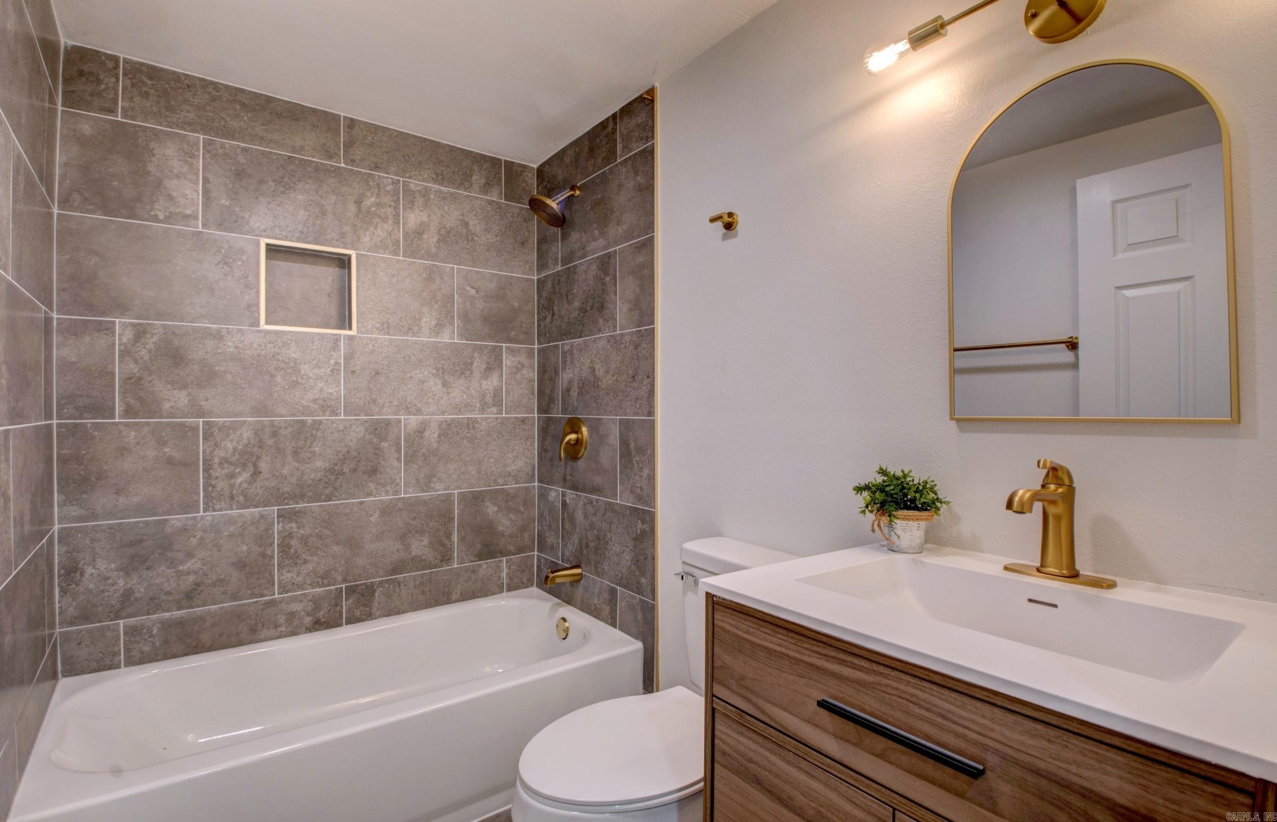 8511 Ferndale Cut Off  Little Rock, AR