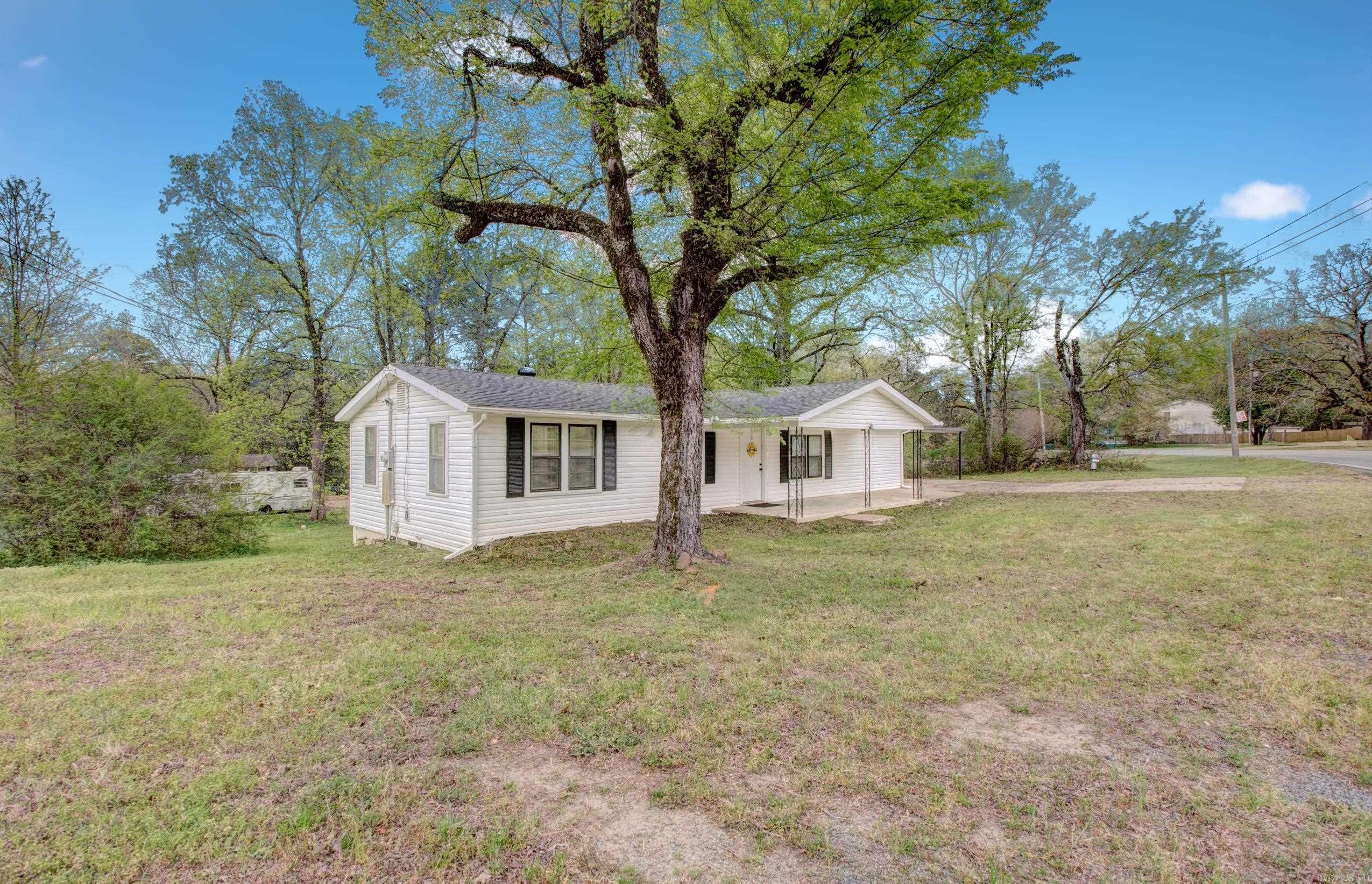 8511 Ferndale Cut Off  Little Rock, AR