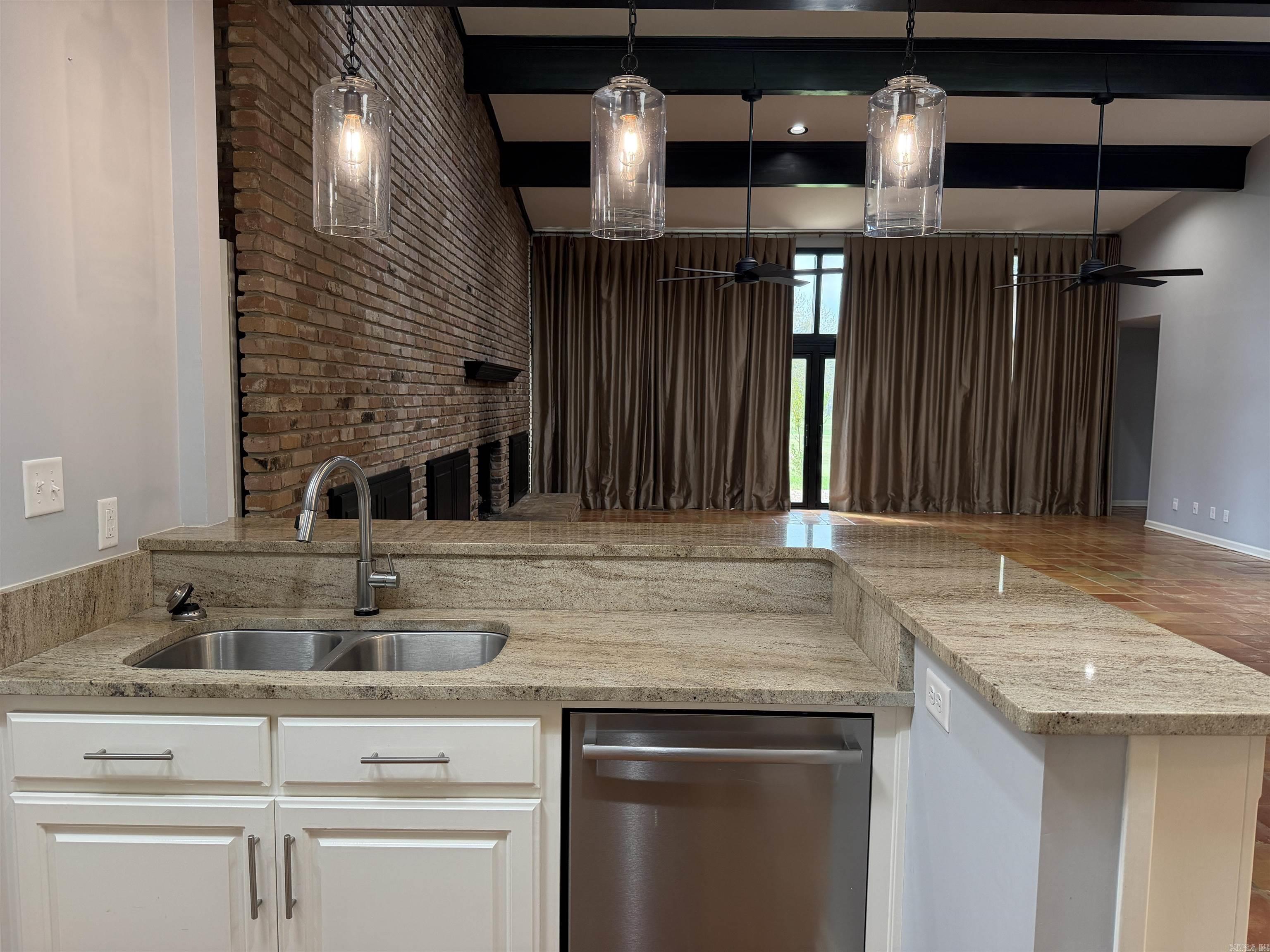 1206 W 46th  Pine Bluff, AR