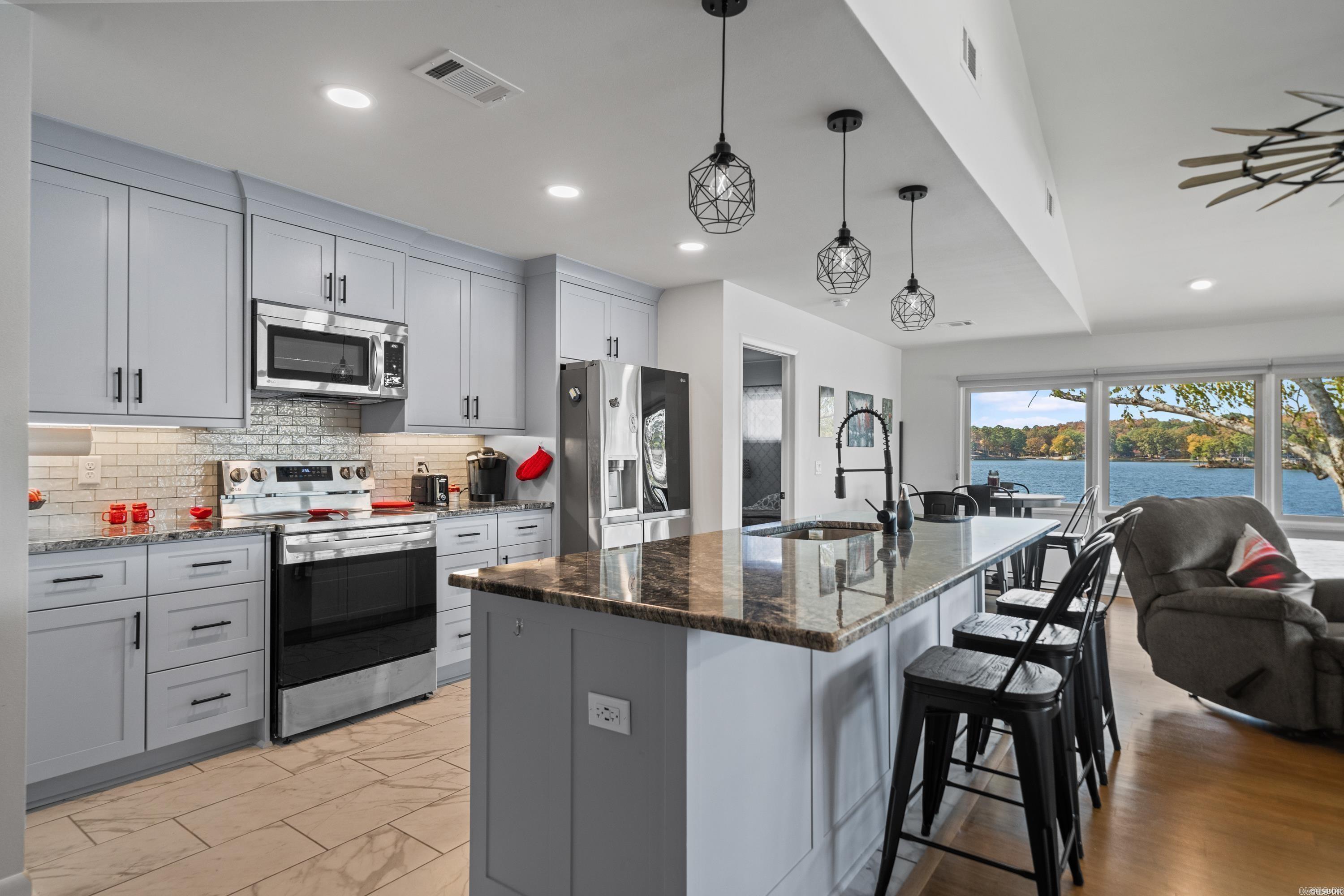 100 Bayou  Hot Springs, AR