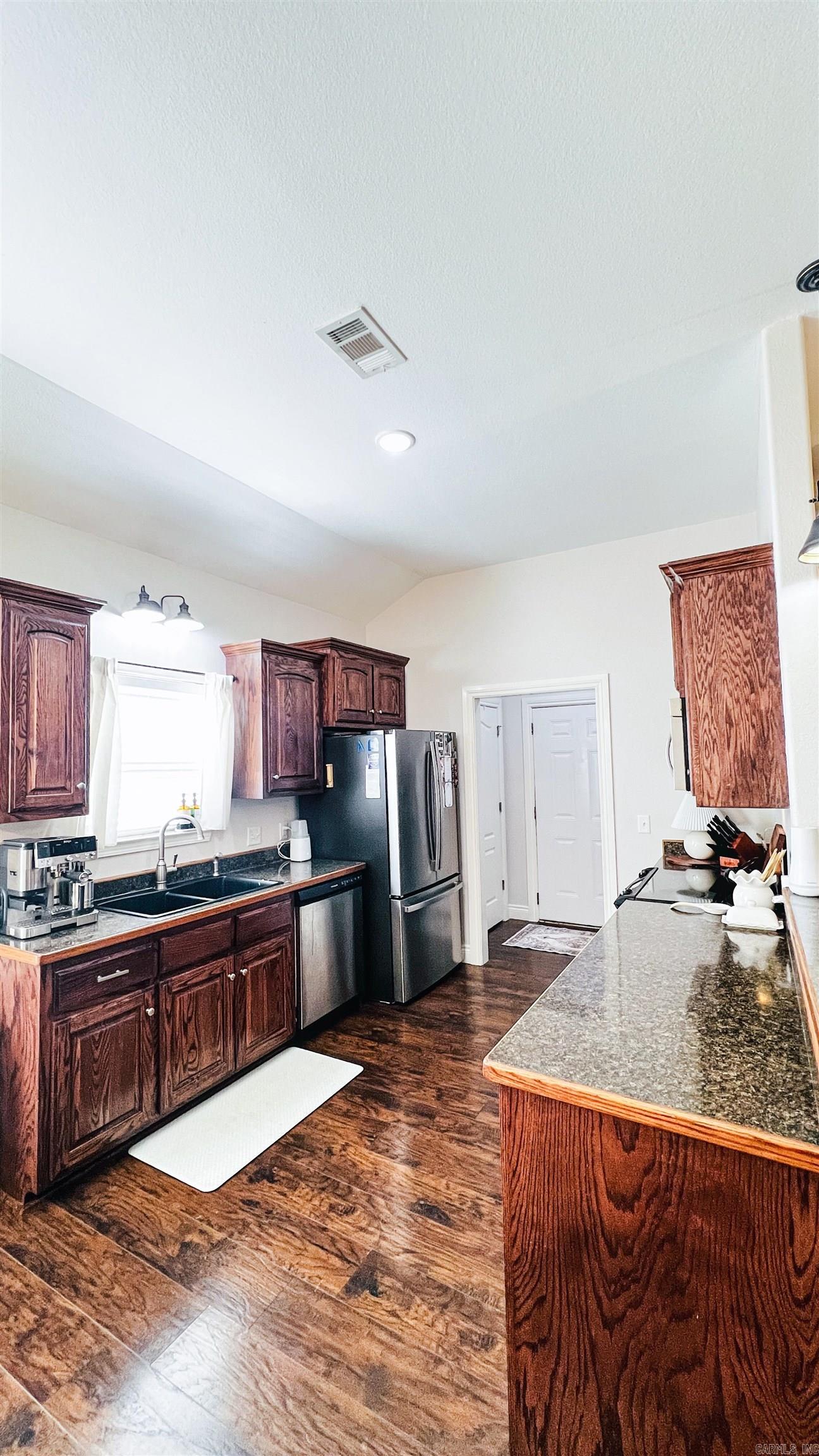 159 Gourdneck Valley Rd  Malvern, AR