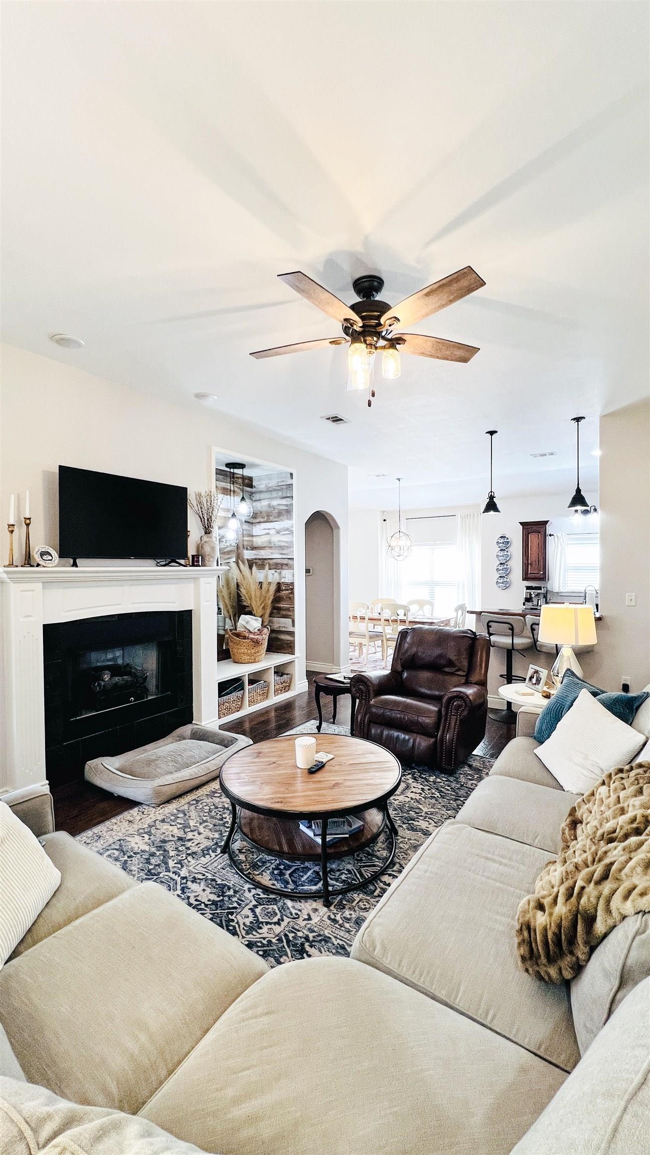 159 Gourdneck Valley Rd  Malvern, AR