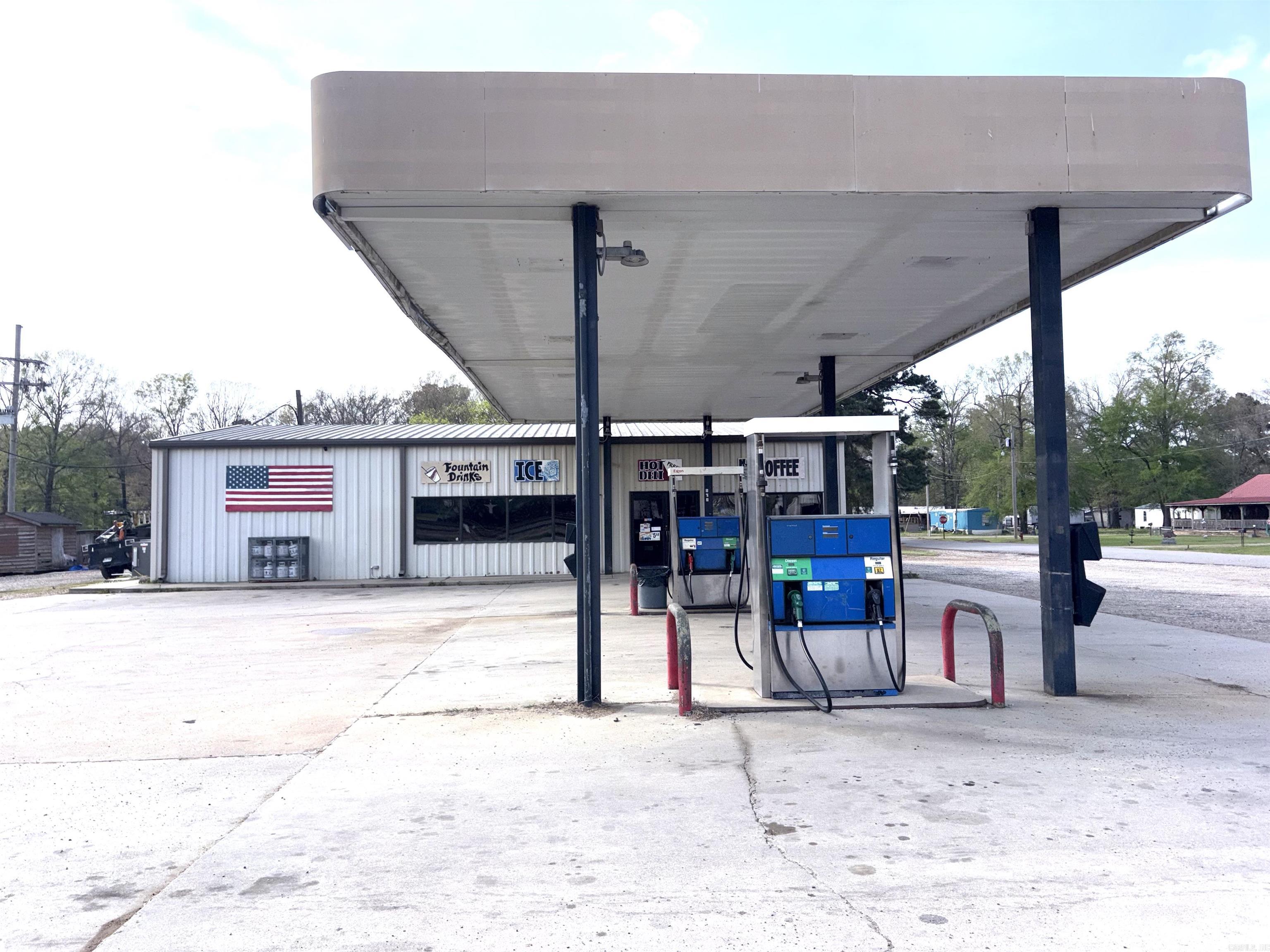 3052 Hwy 67  Emmet, AR