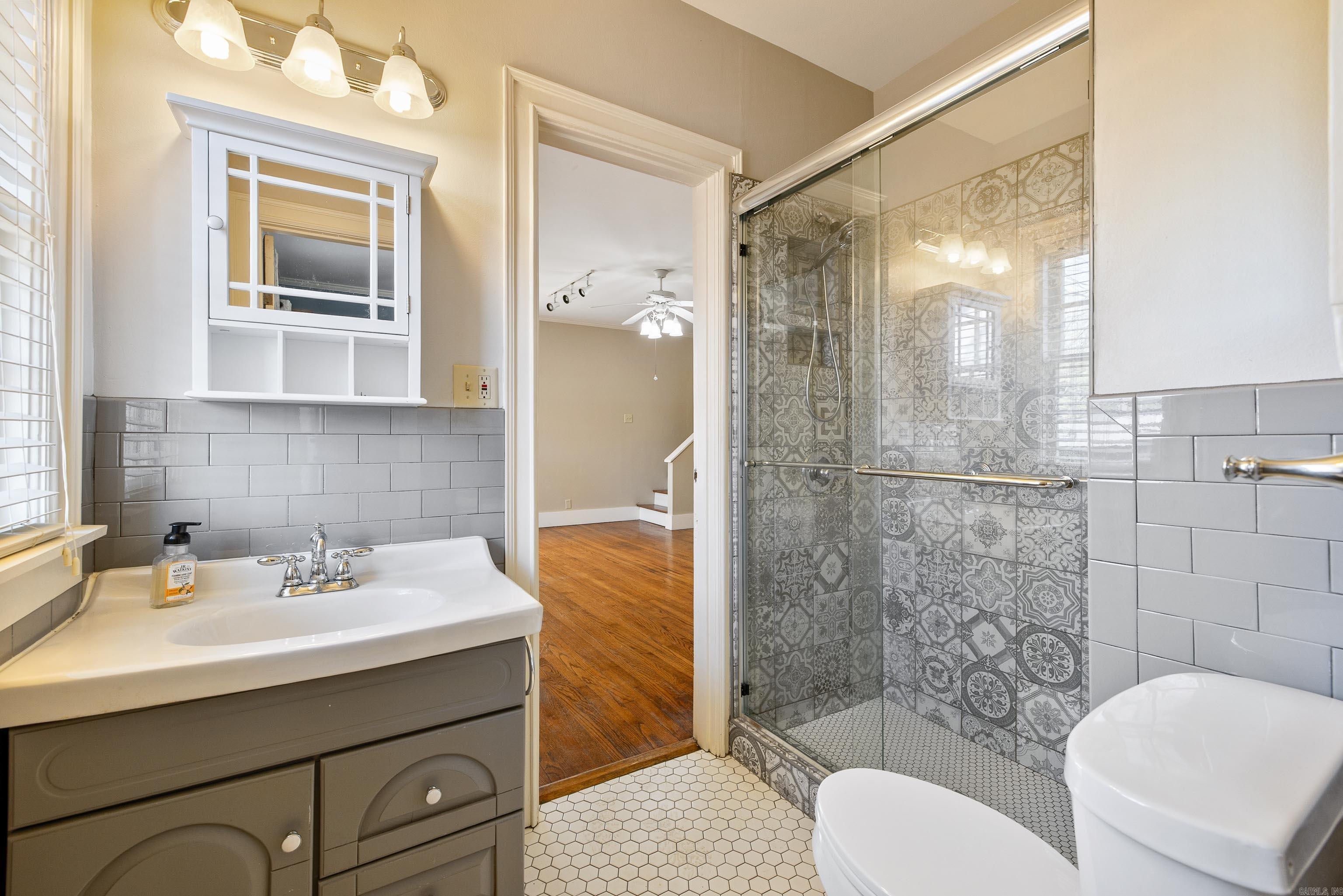 305 N East  Benton, AR